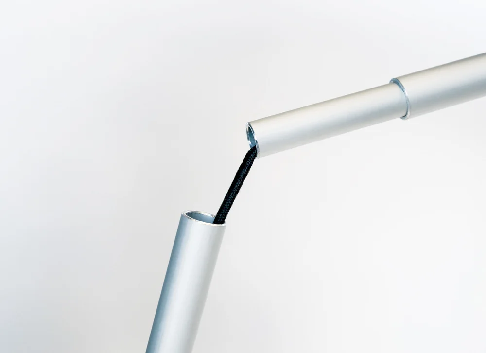 Reliant-pole-detail.jpg