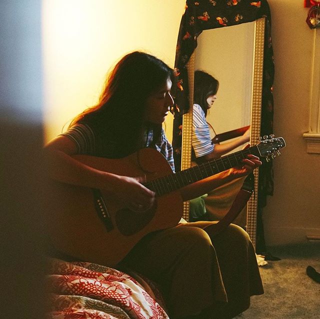 B-SIDE Tent Show Artist Feature: Emilia Halvorsen!! Emilia (Class of 2019) is a folk-rock/pop singer songwriter from Baltimore, Maryland. Some of you may have seen Emilia perform at her first gig this past month at Tea and Sahara. B-SIDE was lucky enough to preview a never-before-heard song from Emilia and LET ME TELL YOU…you guys better prepare your ears to be blessed. “I try to have my songs follow a narrative arc. I think a lot of my songs have a central “thesis” to them, and I try to use words to capture truth in feeling rather than necessarily having them totally truthful or accurate in meaning." Bring a blanket and settle in to listen to Emilia THIS THURSDAY NIGHT on Simmons Quad! In the meantime, do yourself a favor and check out her stuff on SoundCloud:
https://soundcloud.com/emilia-halvorsen
TENT SHOW COUNTDOWN: 2 DAYS