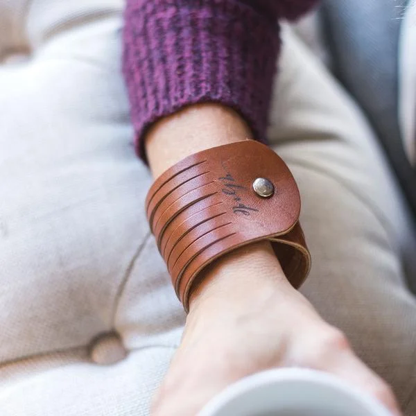 abidecuff.jpg