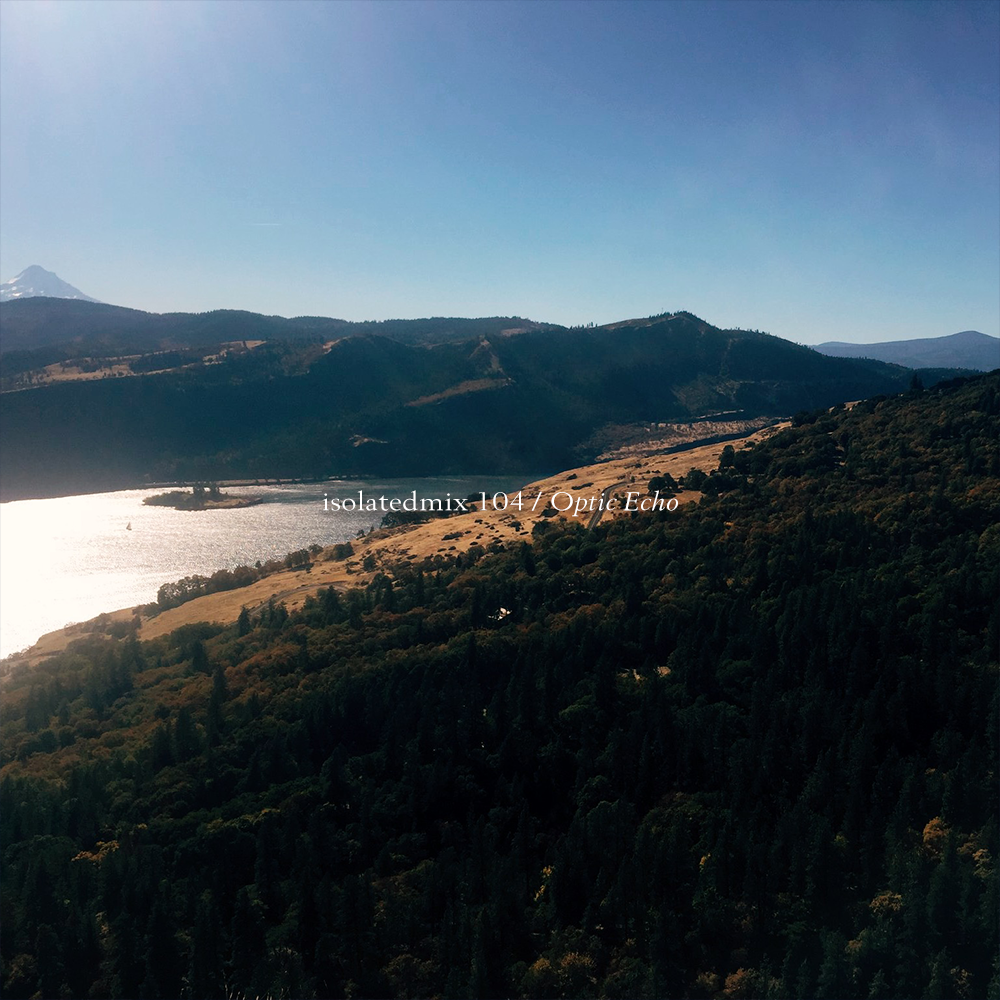 isolatedmix 104 - Optic Echo