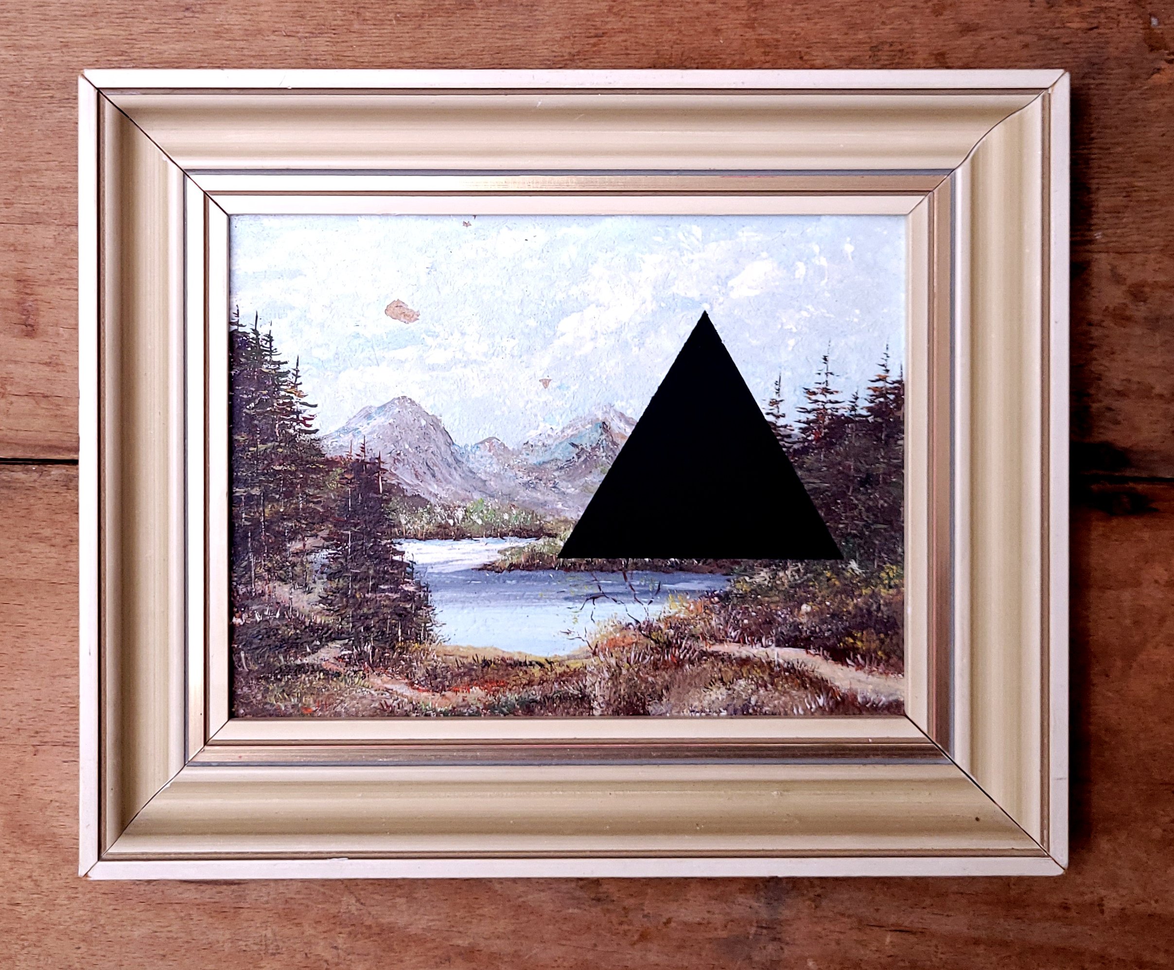 Landmark_Painting_10_00_Size 28x23cm.jpg