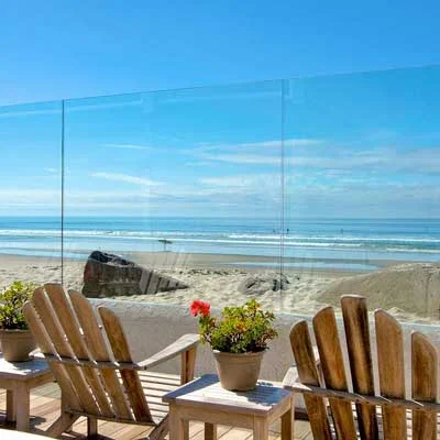 A budget motel right on the beach? That's the Del Mar Motel.