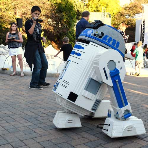 R2D2 at Legoland