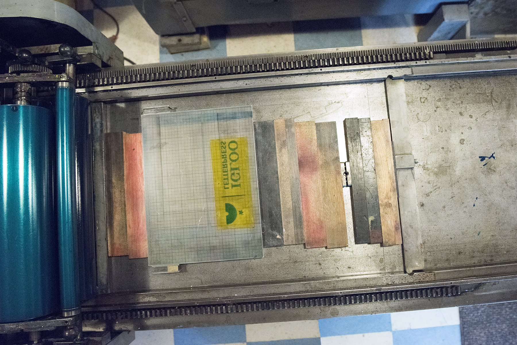 A plastic plate ready to print.