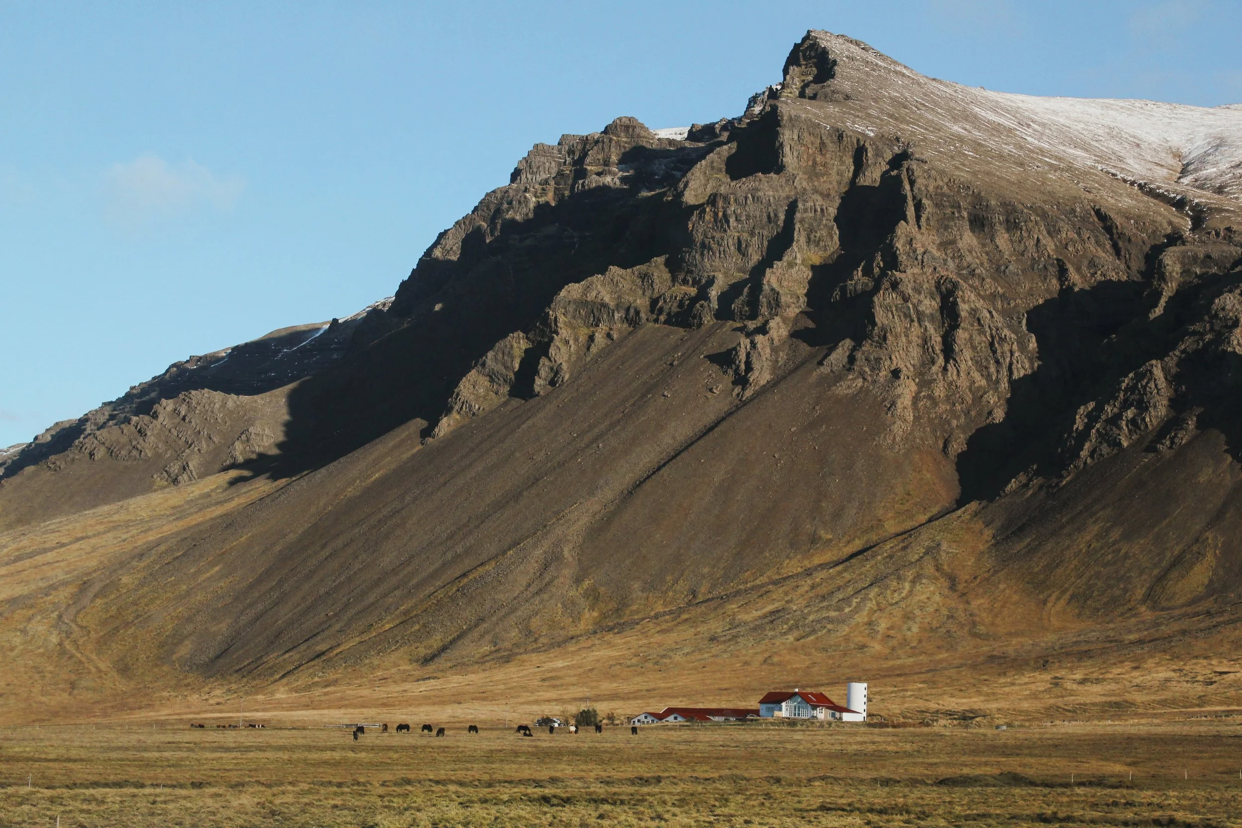 Iceland_Johanna Palmieri_Thread Caravan.jpg