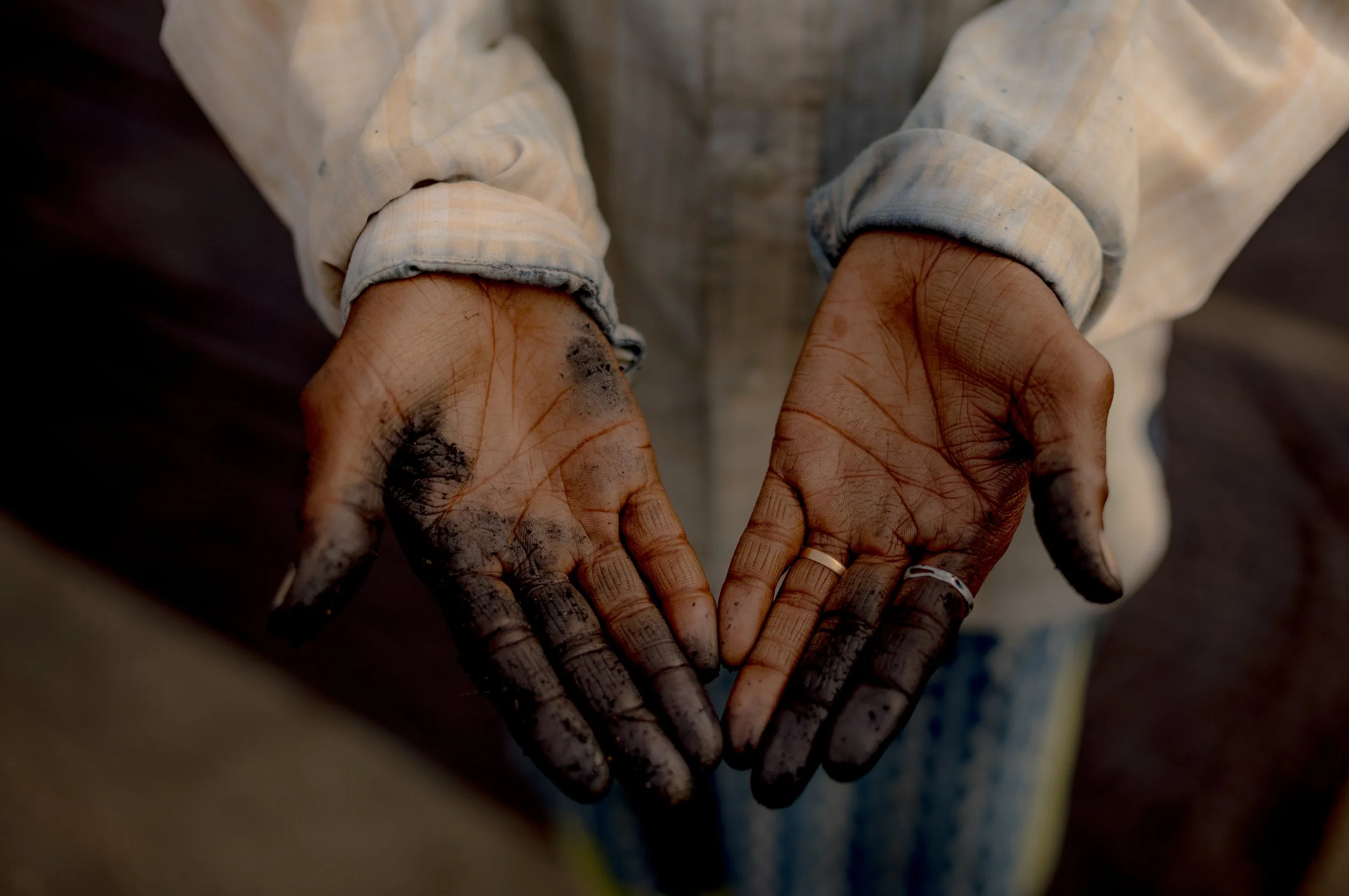 thread caravan jaipur indigo hands.jpg