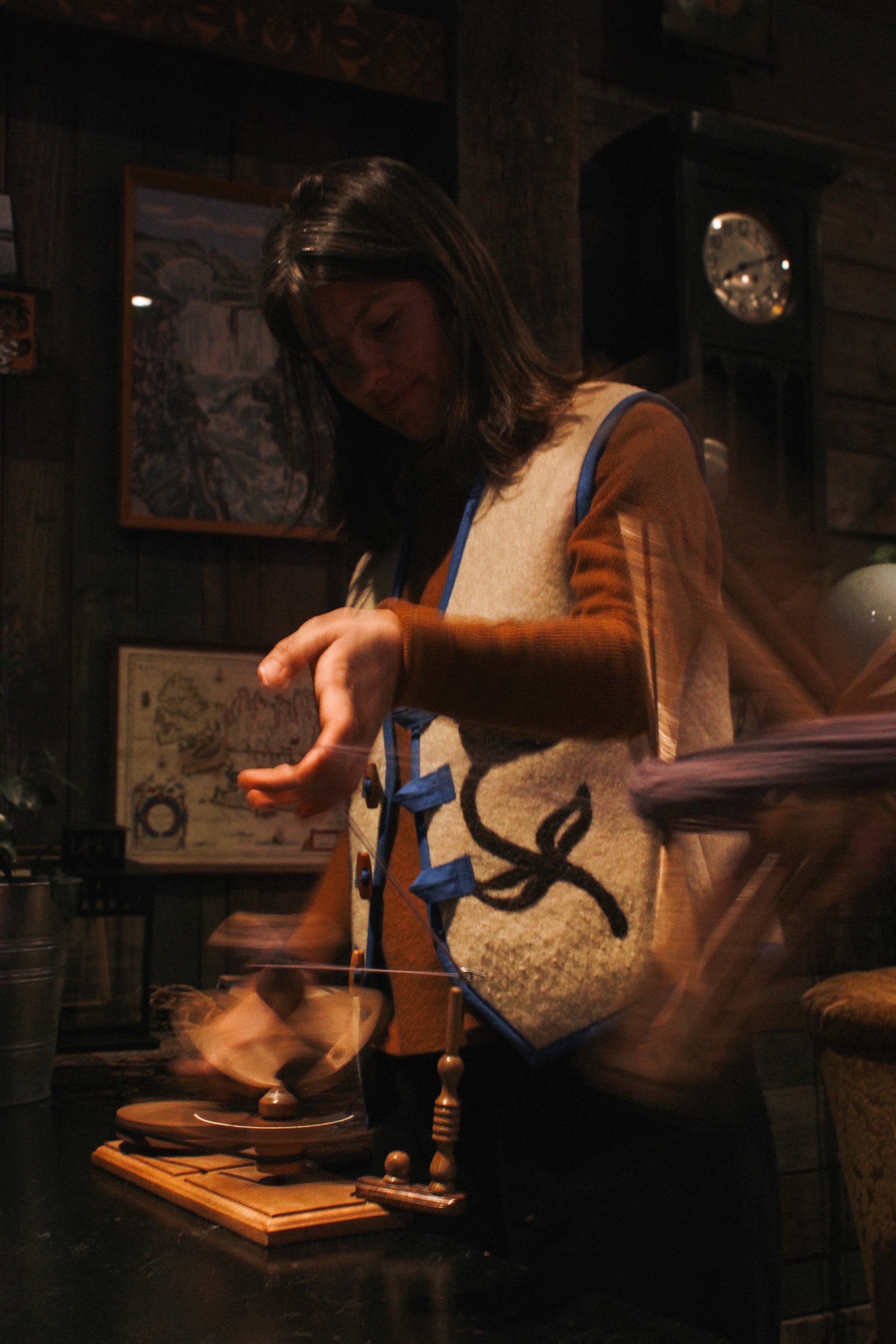 Thread Caravan Iceland Johanna Palmieri  spinning wool.jpg