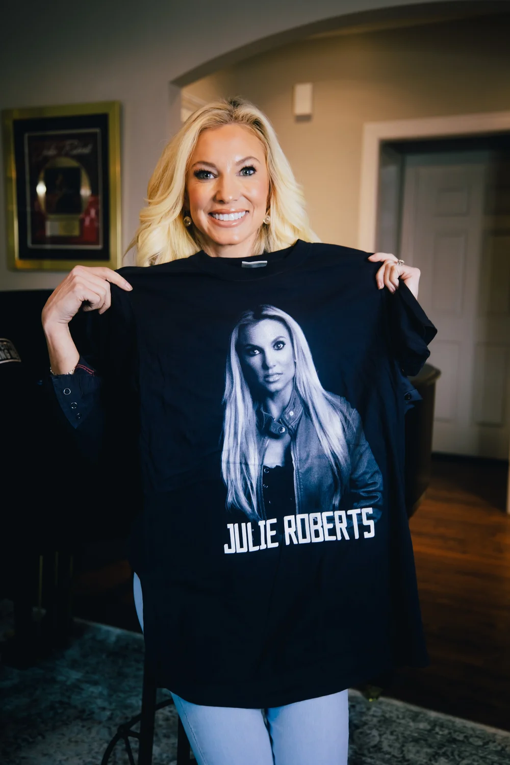 Julie Roberts Face T Shirt Julie Roberts