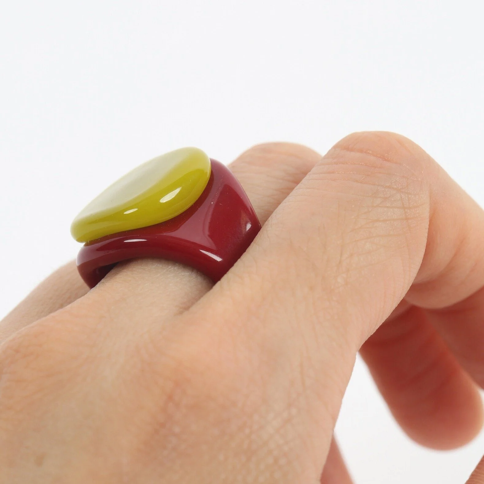 Flat Square Ring - Apple Green_model_2.jpg