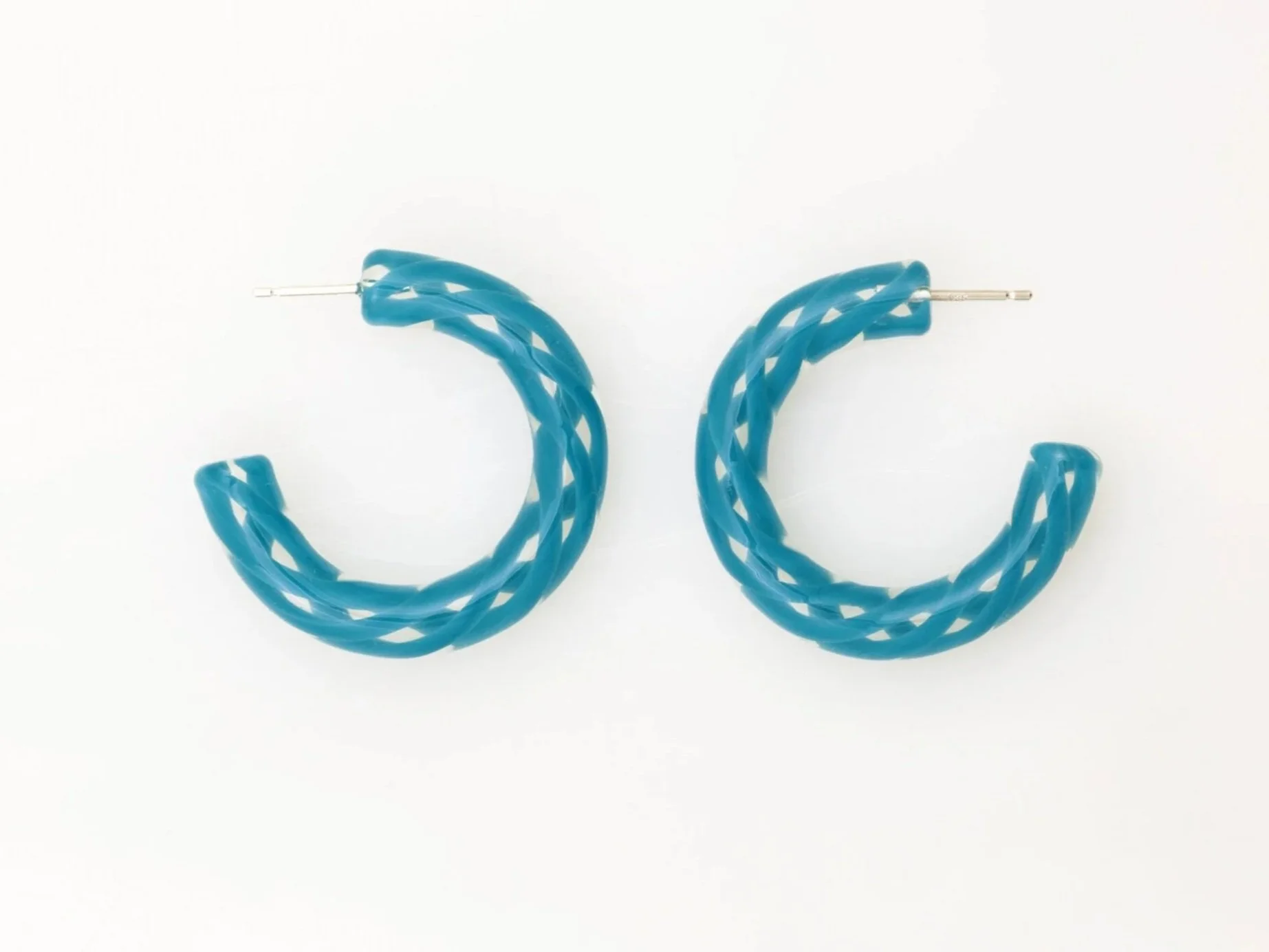 Twist Hoops