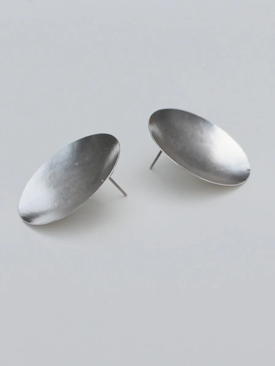 Dapped Edgeless Basin Earrings