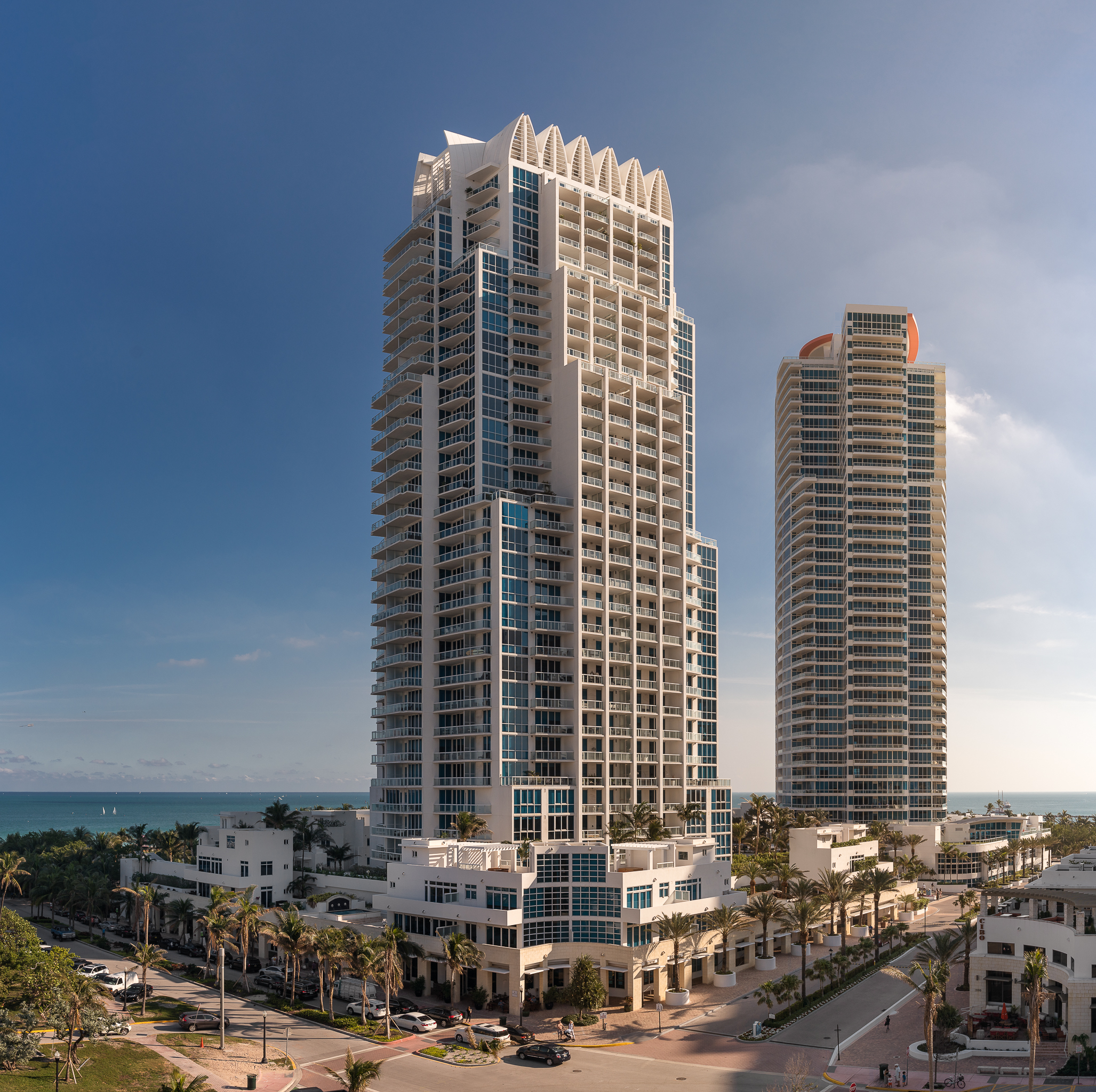 The Continuum North Tower: Miami Beach, FL