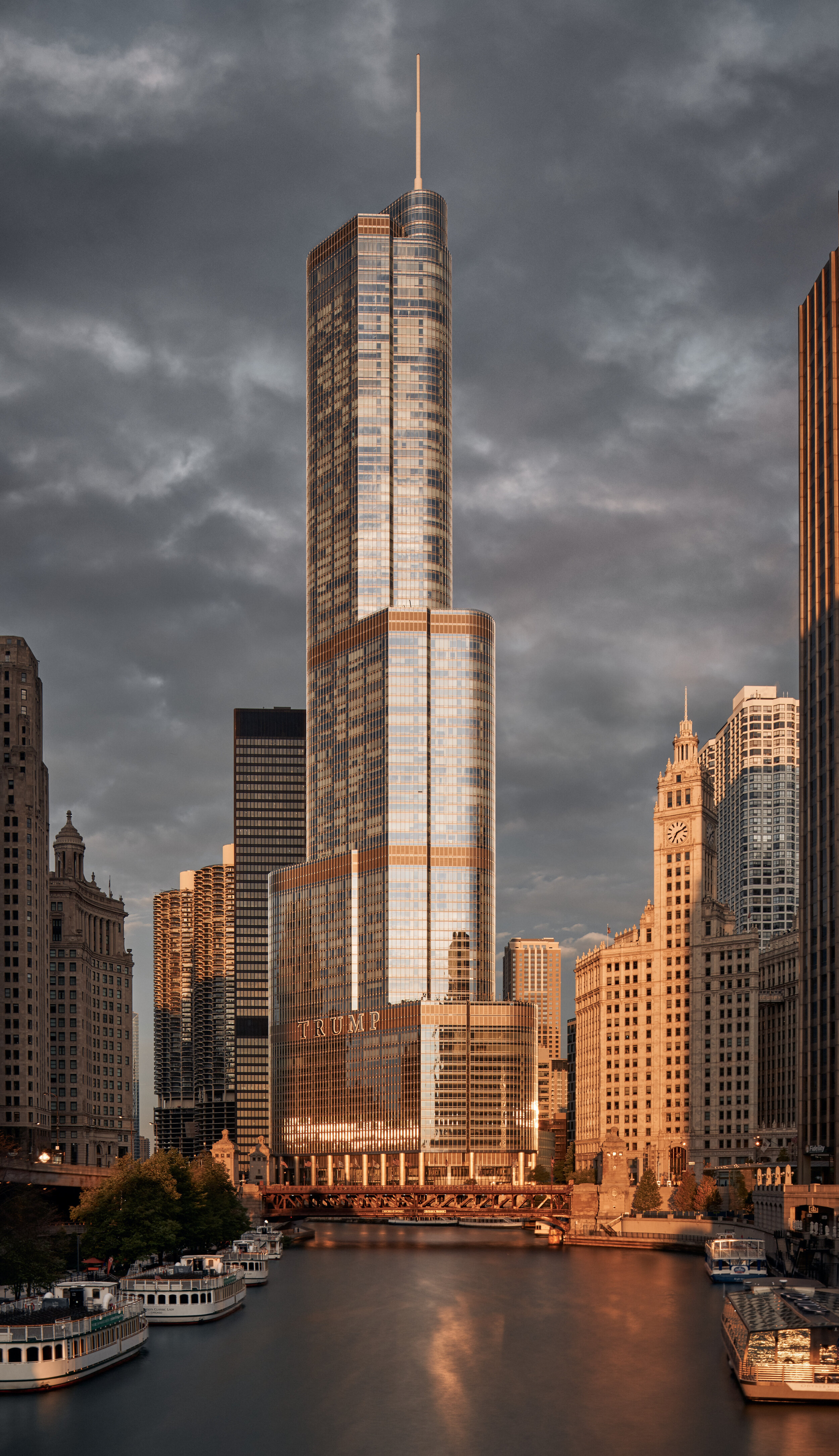 Trump International Hotel & Tower: Chicago, Illinois