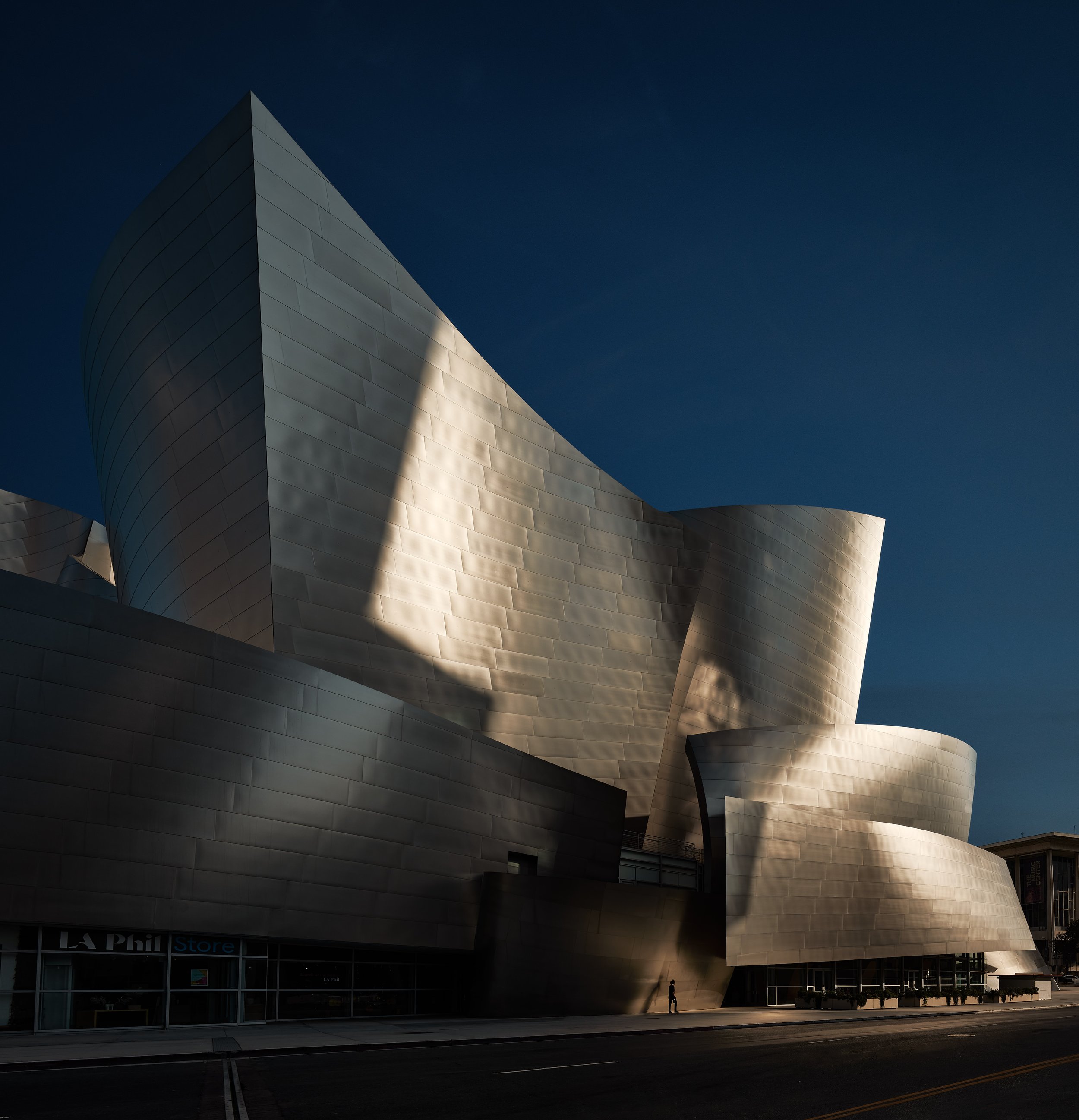 Walt Disney Concert Hall : Los Angeles, California 