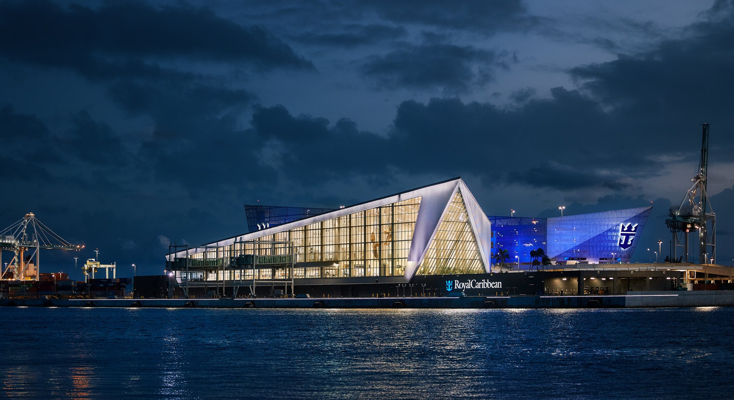 Miami-cruise-ship-photographer-Royal-carribean-port-terminal.jpg