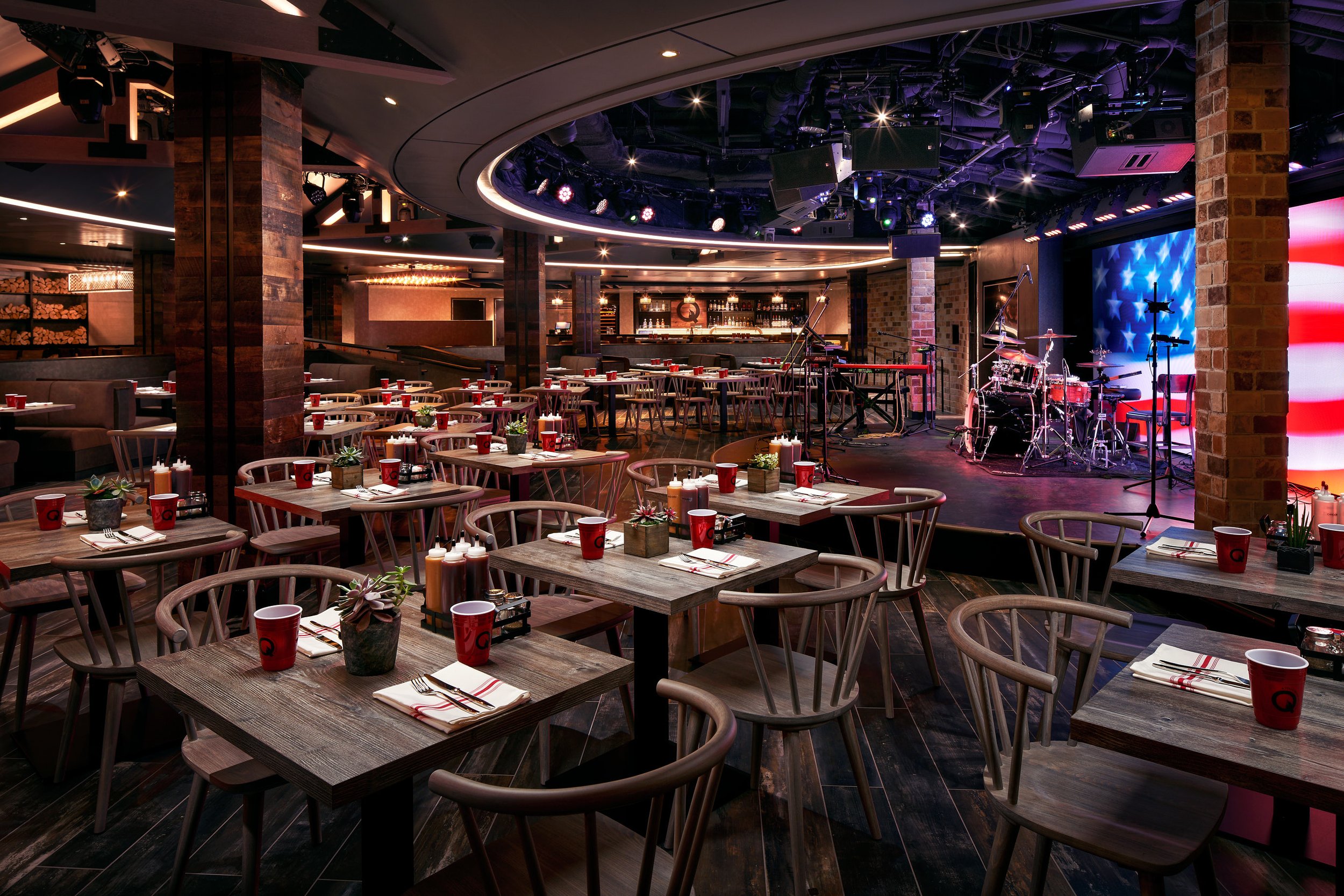 Miami-Architectural-Cruise-Ship-Photographer-Q-Restauraunt-Norwegian-Joy.jpg