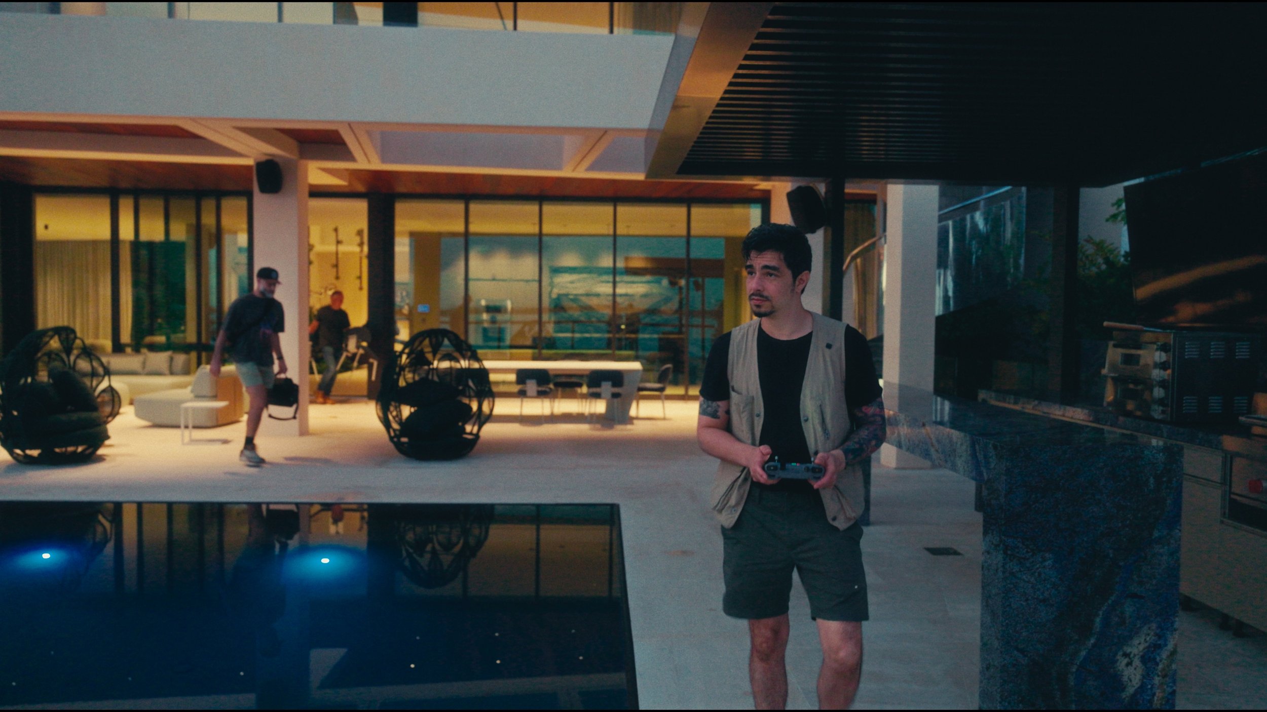 Still 2025-11-12 235204_1.4.1.jpeg