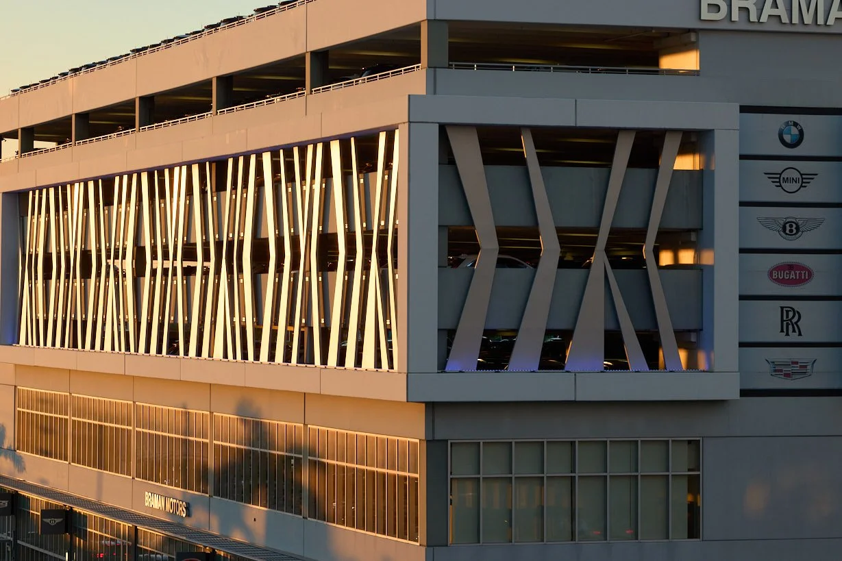 south-florida-miami-los-angeles-architectural-photographer-filmmaker-braman-hyundai-edgewater-parking-garage-01.jpg