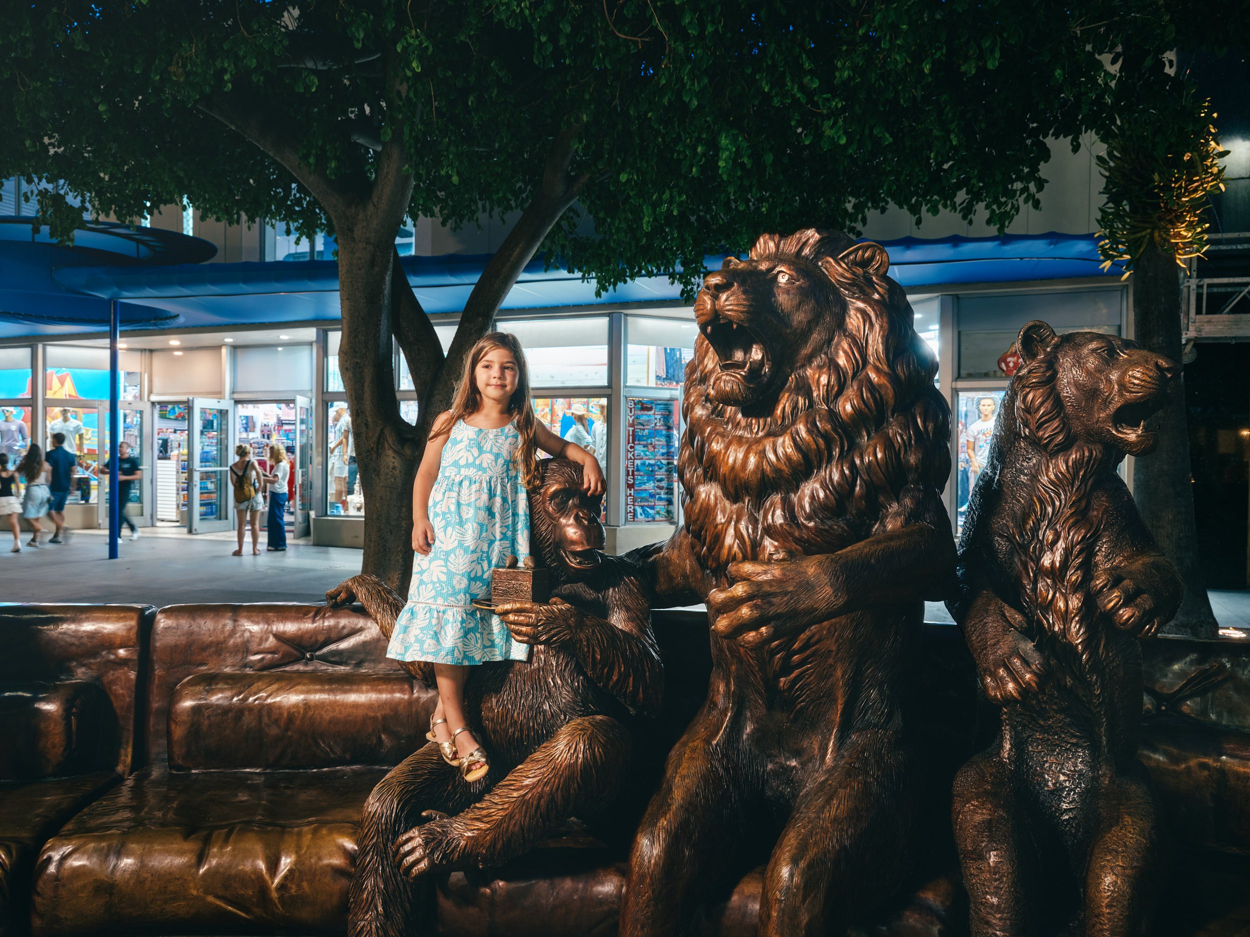 Miami-architectural-commercial-photographer-gillie-and-marc-lincoln-road-public-art-the-wild-couch-party-10.jpg