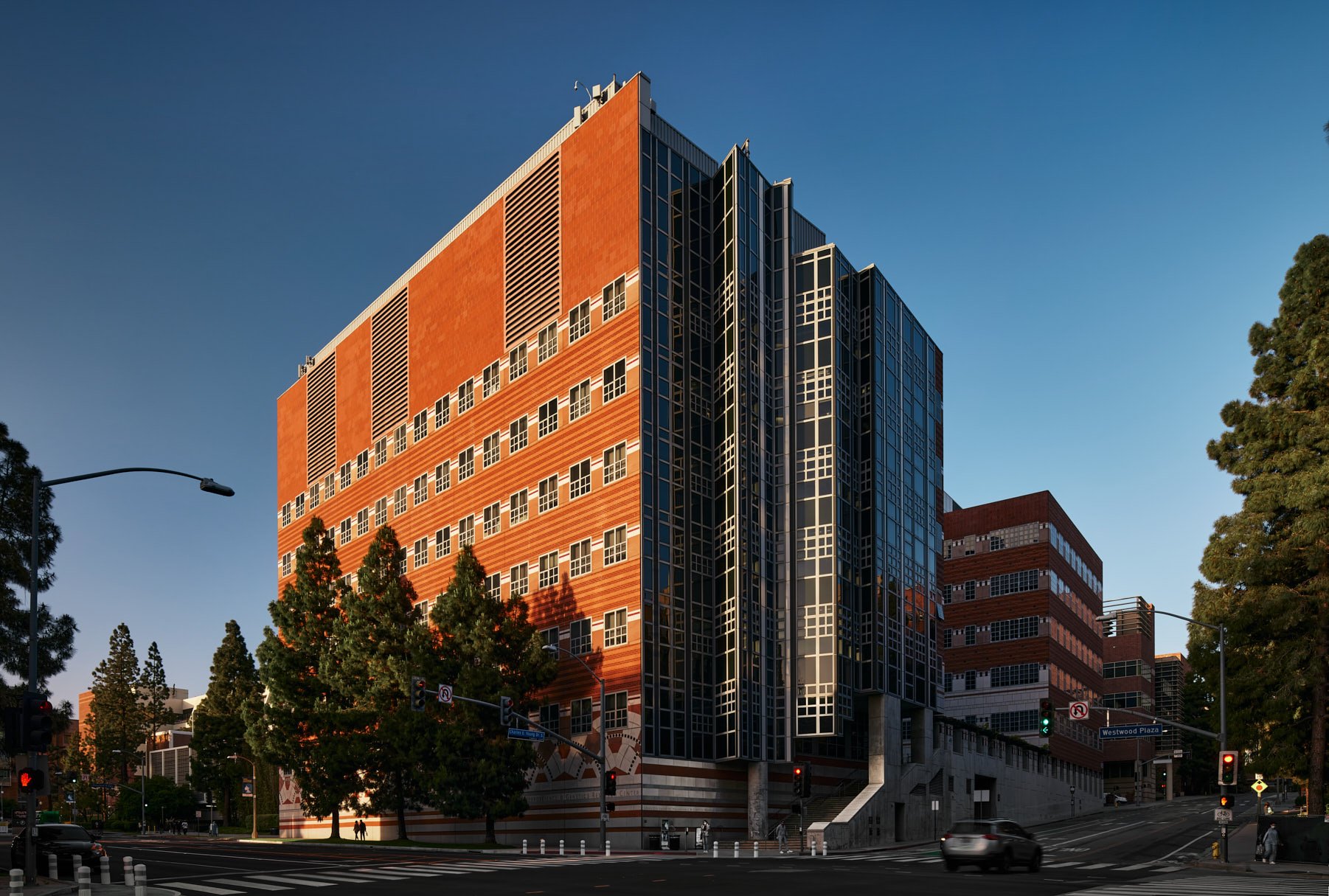 miami-architectural-photographer-video-production-university-of-california-los-angeles-neuroscience-and-genetics-research-center.jpg