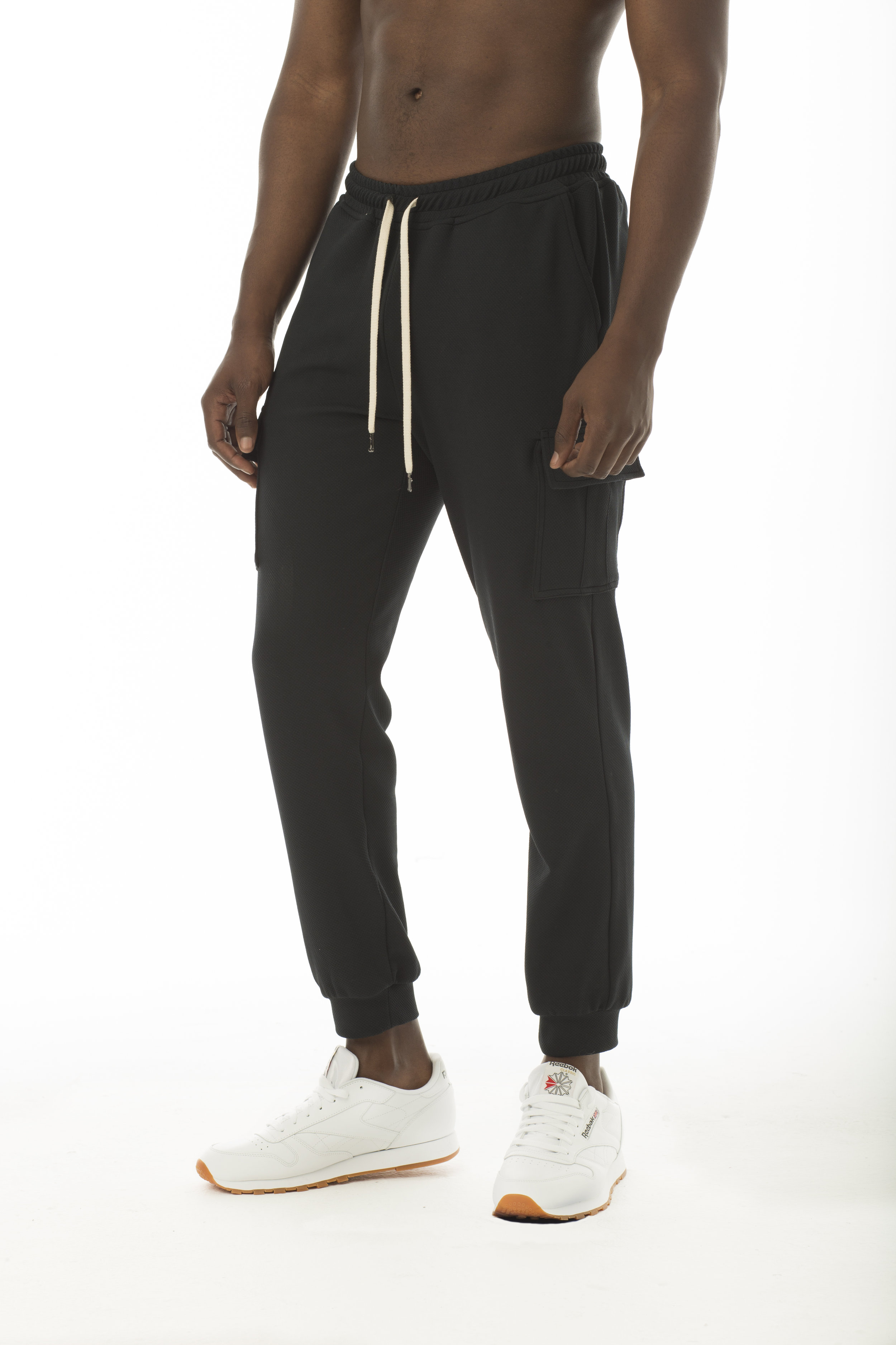 CARGO JOGGER (BLACK) MODEL SHOT 2.jpg