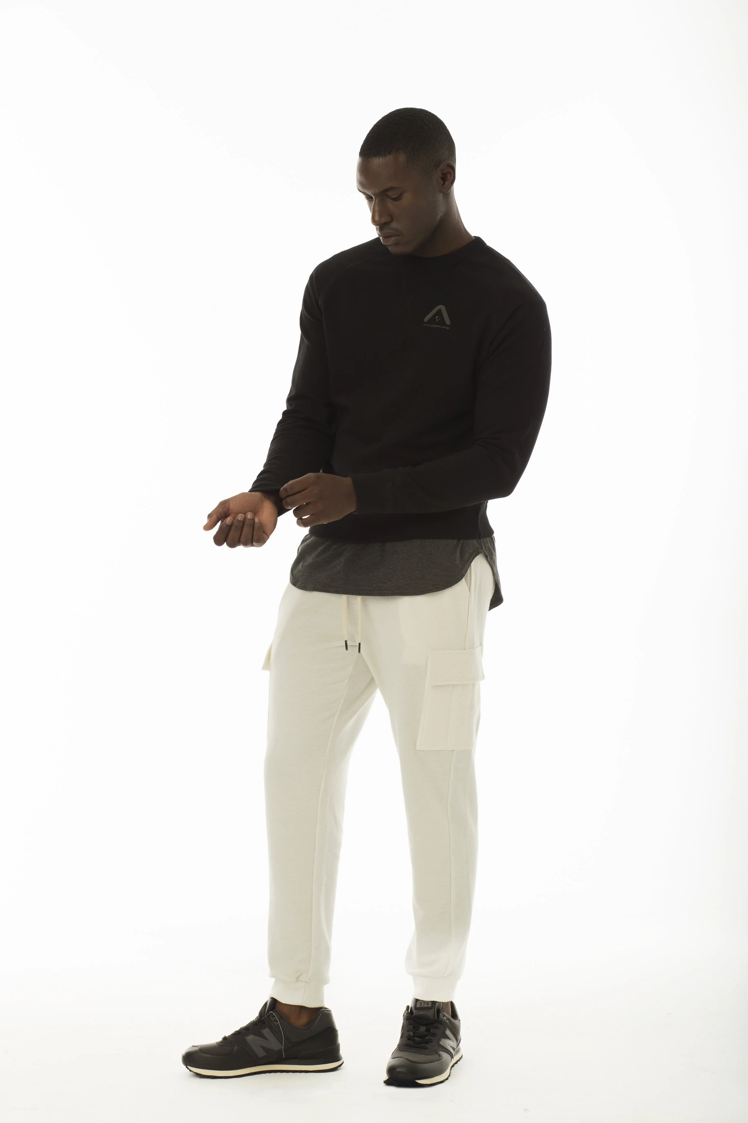 CARGO JOGGER MODEL SHOT 3.jpg