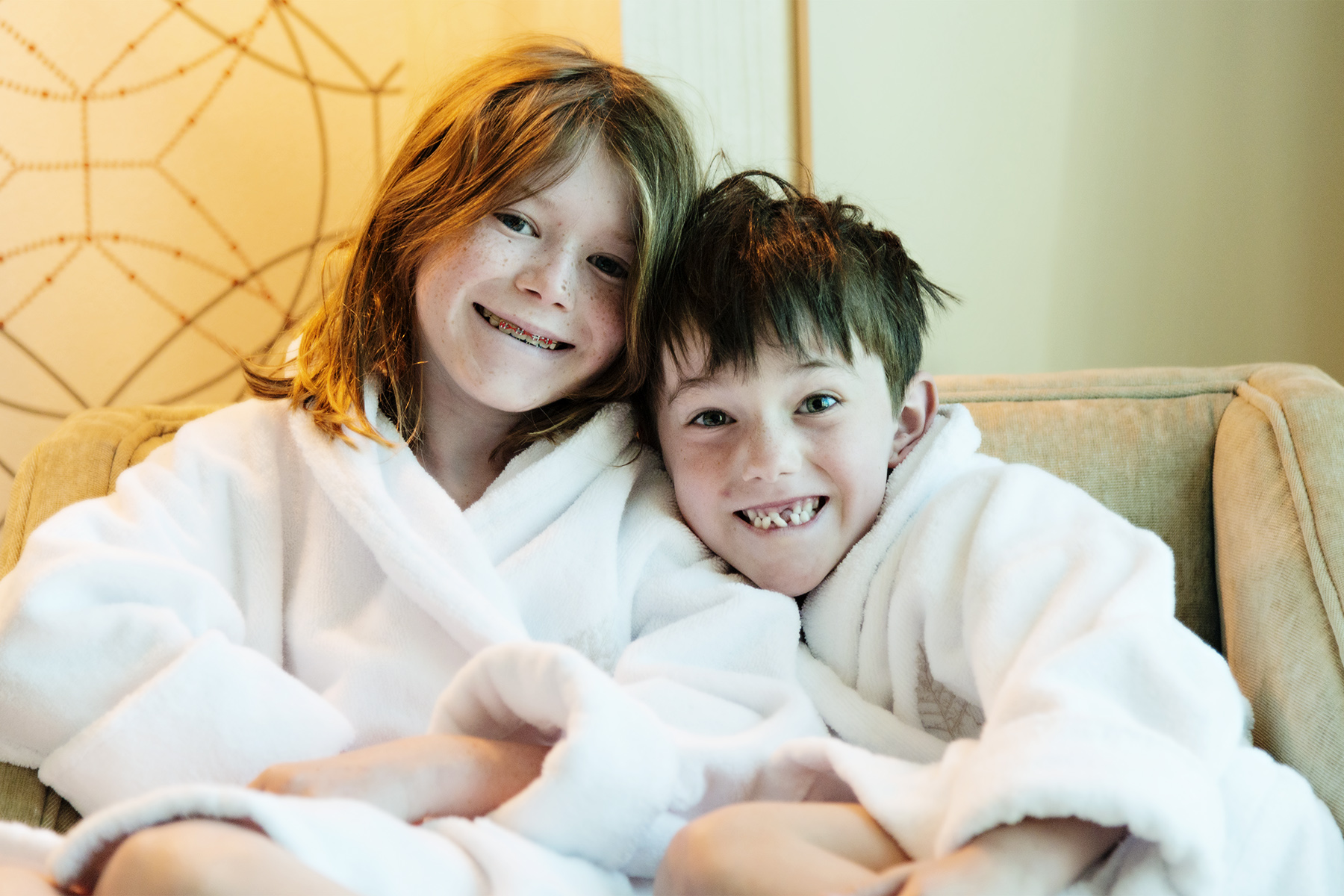 Relaxing at the Four Seasons. Nikon D800, 24-120mm lens @ 100mm, iso 1600, f4, 1/125 sec.