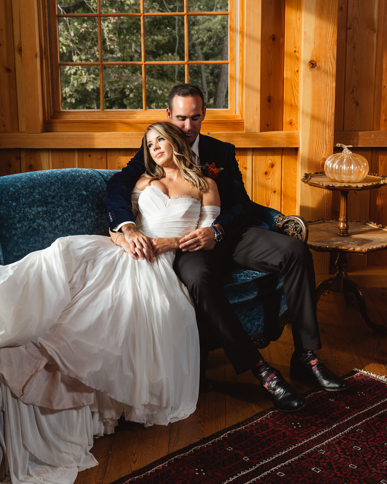 bride-groom-couch-portraits.jpg