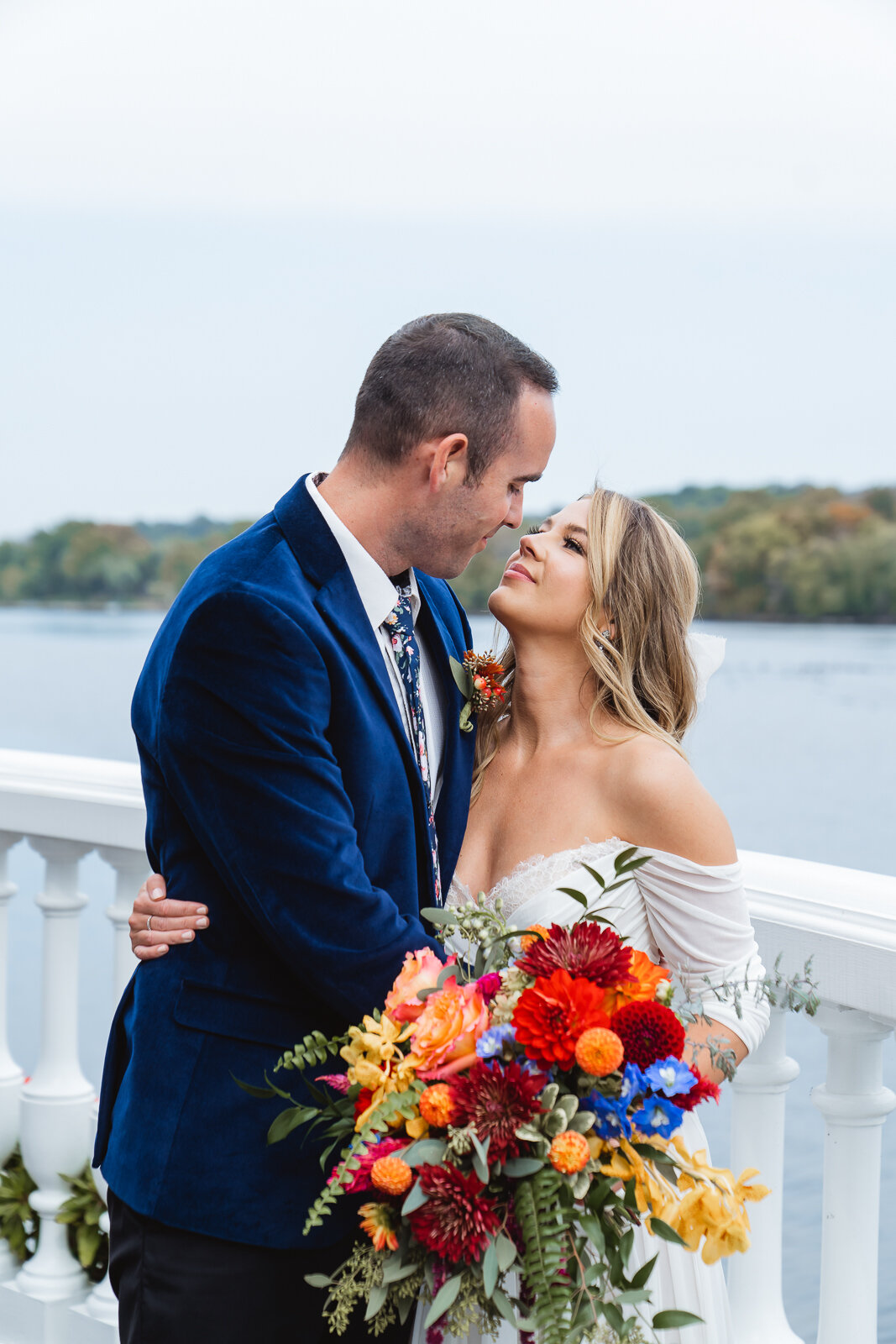 bride-groom-new-hope-portraits-river.jpg