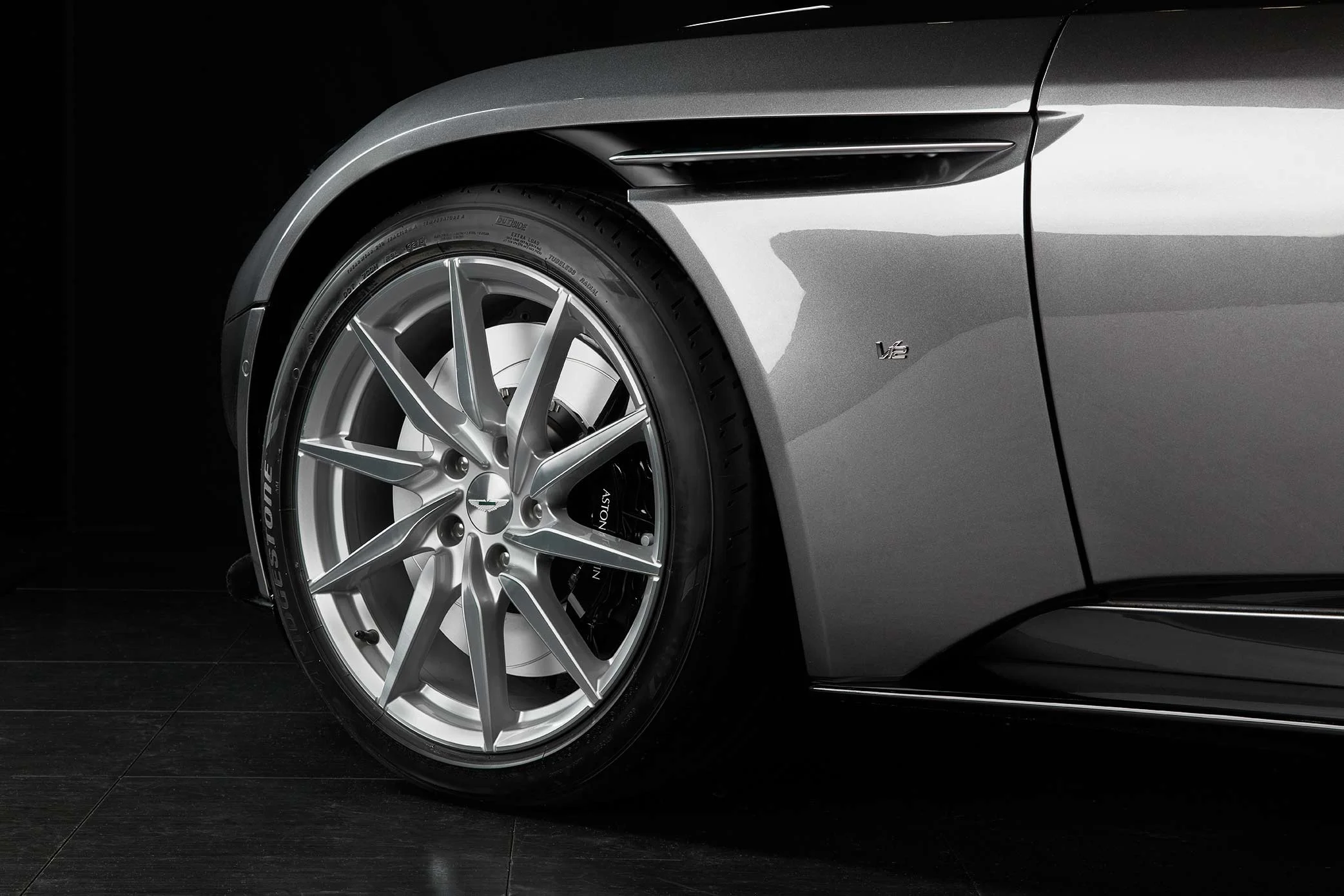 DB11 Detail