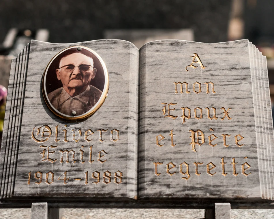 provence-graveyard-(c)-ALASTAIR-PHILIP-WIPER-9