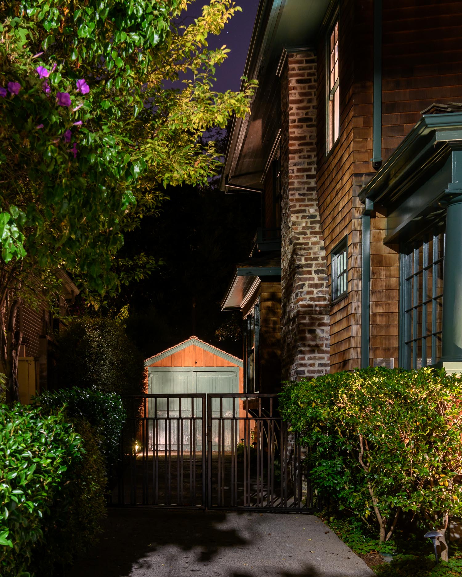  The "Birthplace of Silicon Valley" garage in&nbsp;Palo Alto, where&nbsp;William Hewlett&nbsp;and&nbsp;David Packard&nbsp;started developing their&nbsp;audio oscillator&nbsp;in 1938. 