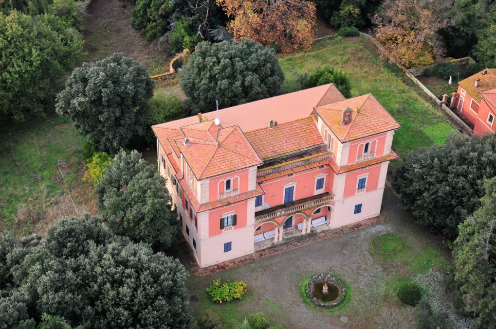 villalena.jpg