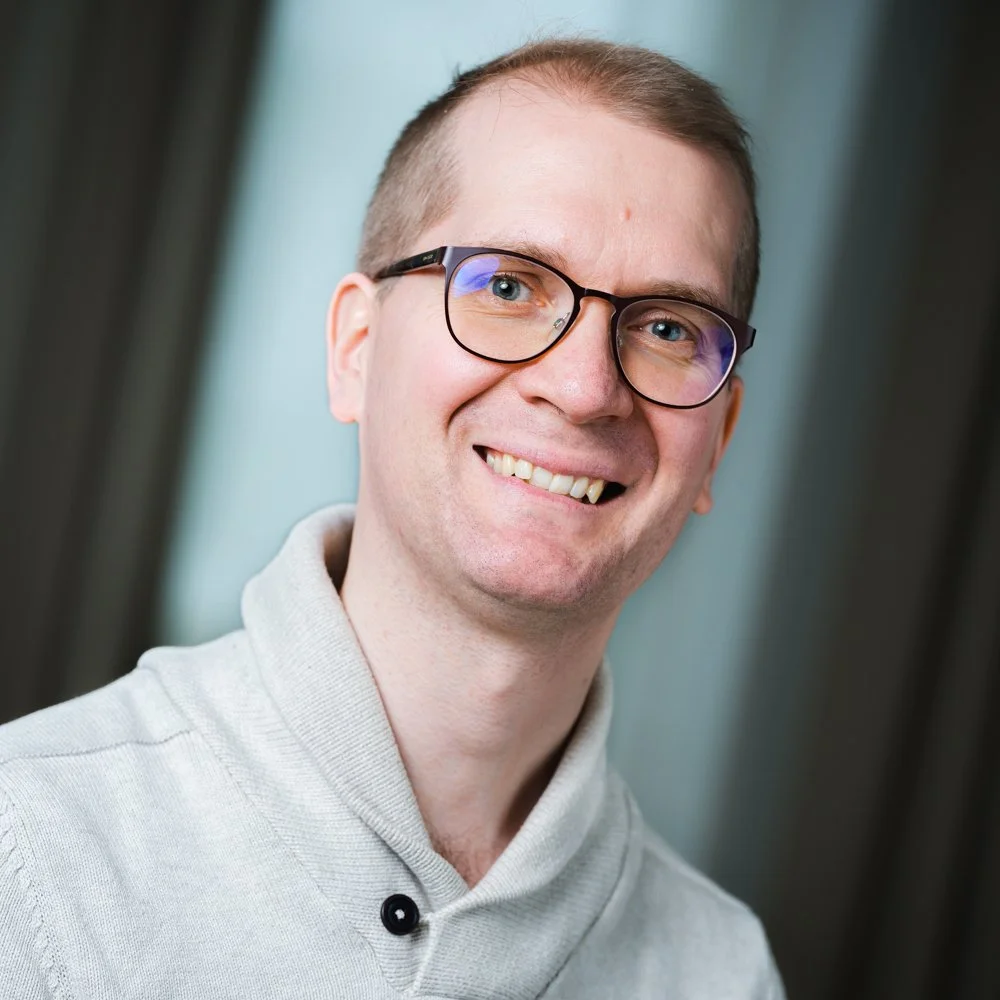 Tampereen iltaraamattukoulu hyödyntää Ison Kirjan etäopetusta