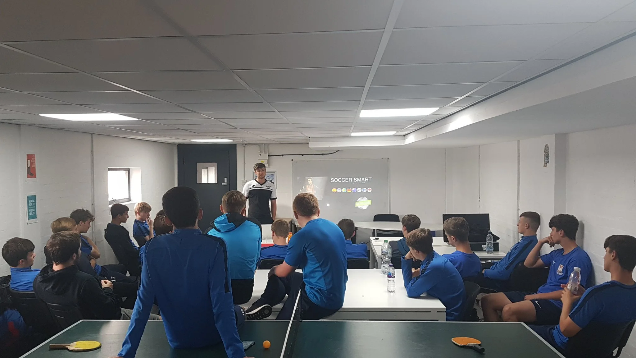 Rich talks to the students of Elite Schools