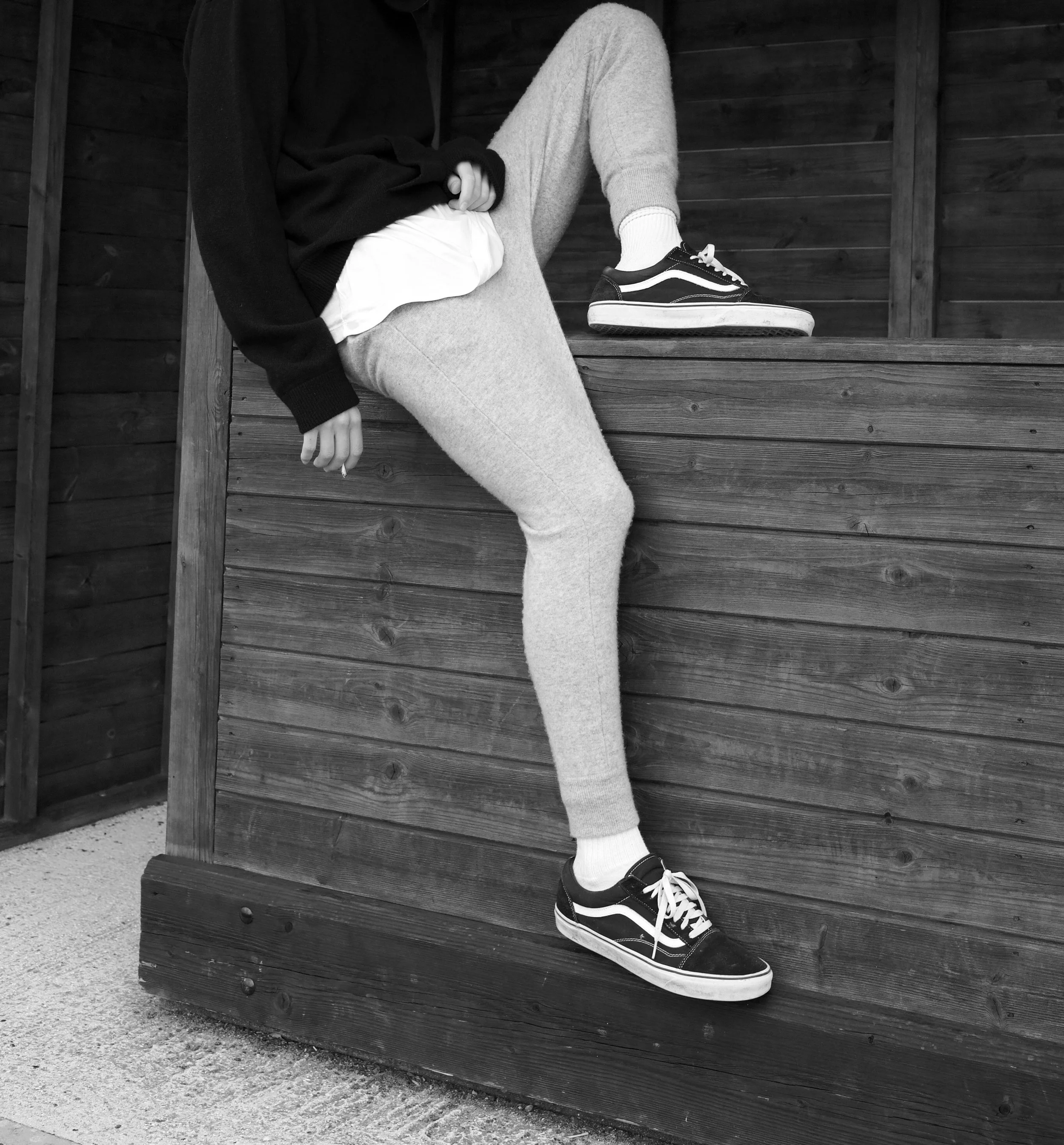 SEASON 1 NAVY CASHMERE HOODIE CASHMERE TRACK PANTS