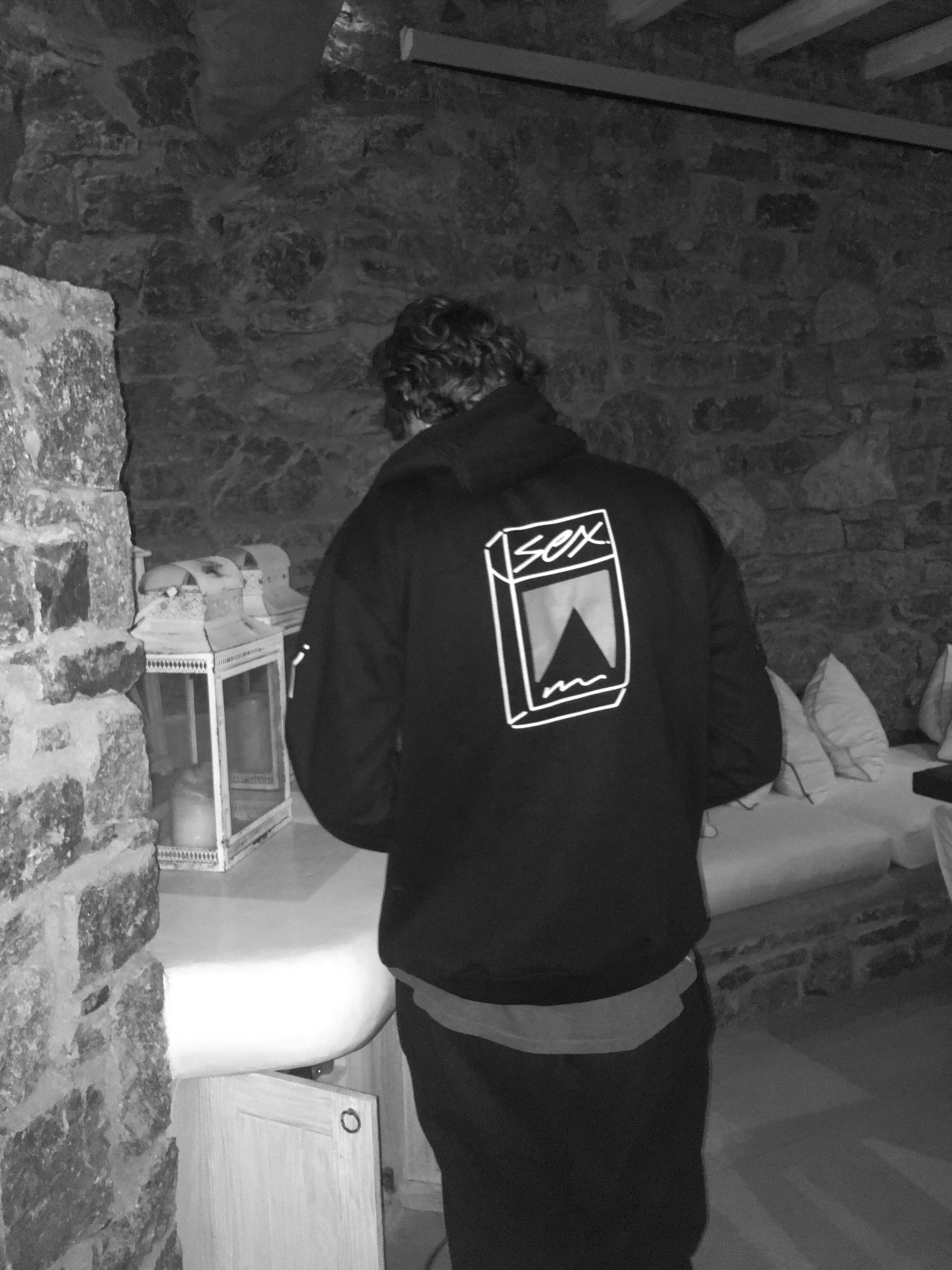 SEASON 2 SIGAREX HOODIE BLACK