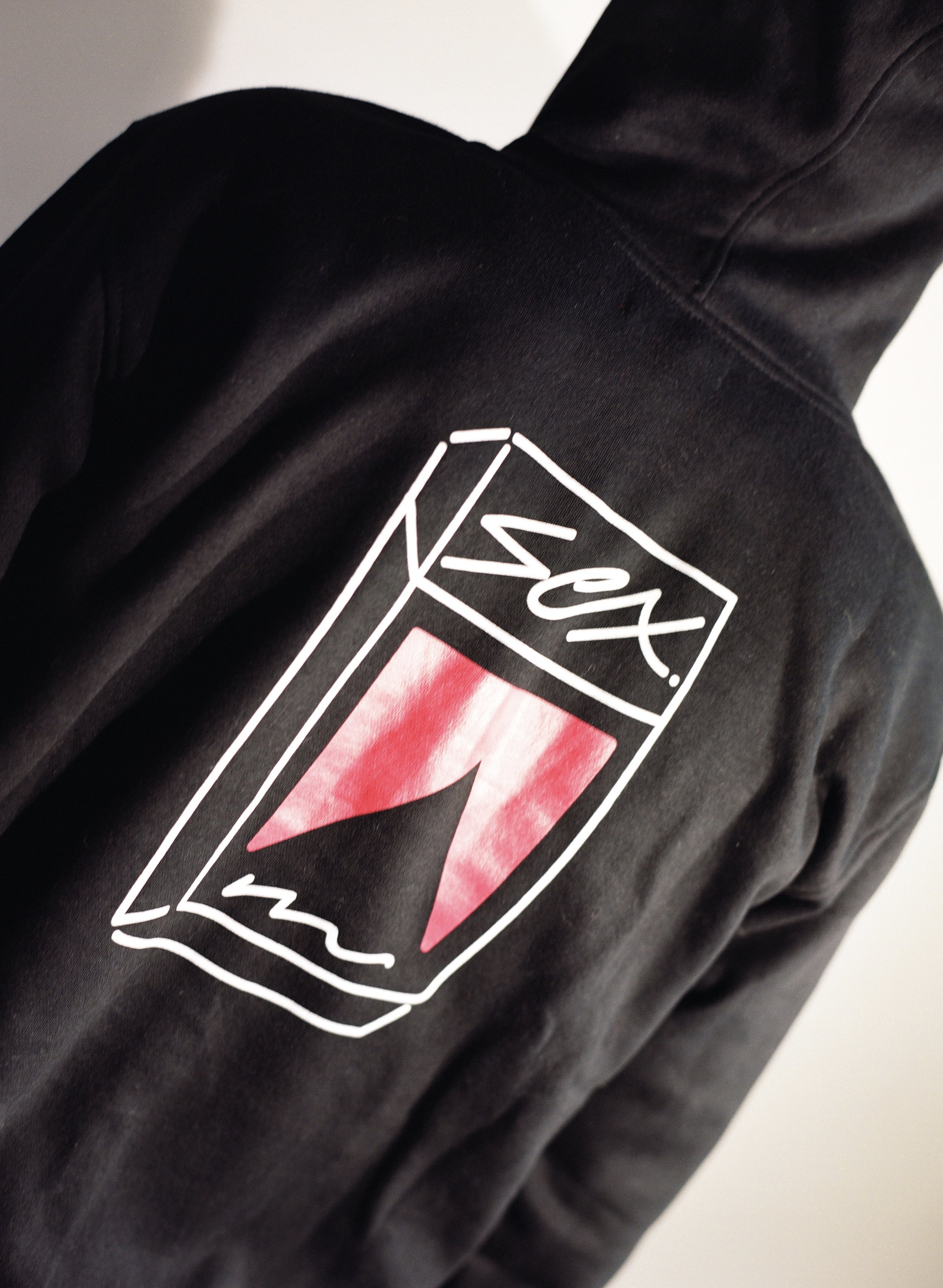 SEASON 2 BLACK SIGEREX. HOODIE