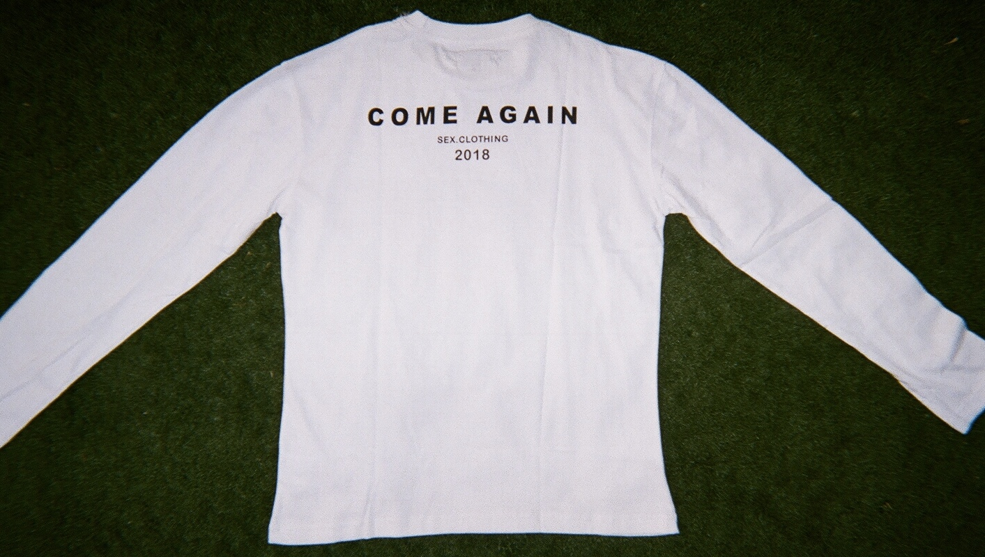 SEASON 2 LIPS T SHIRT