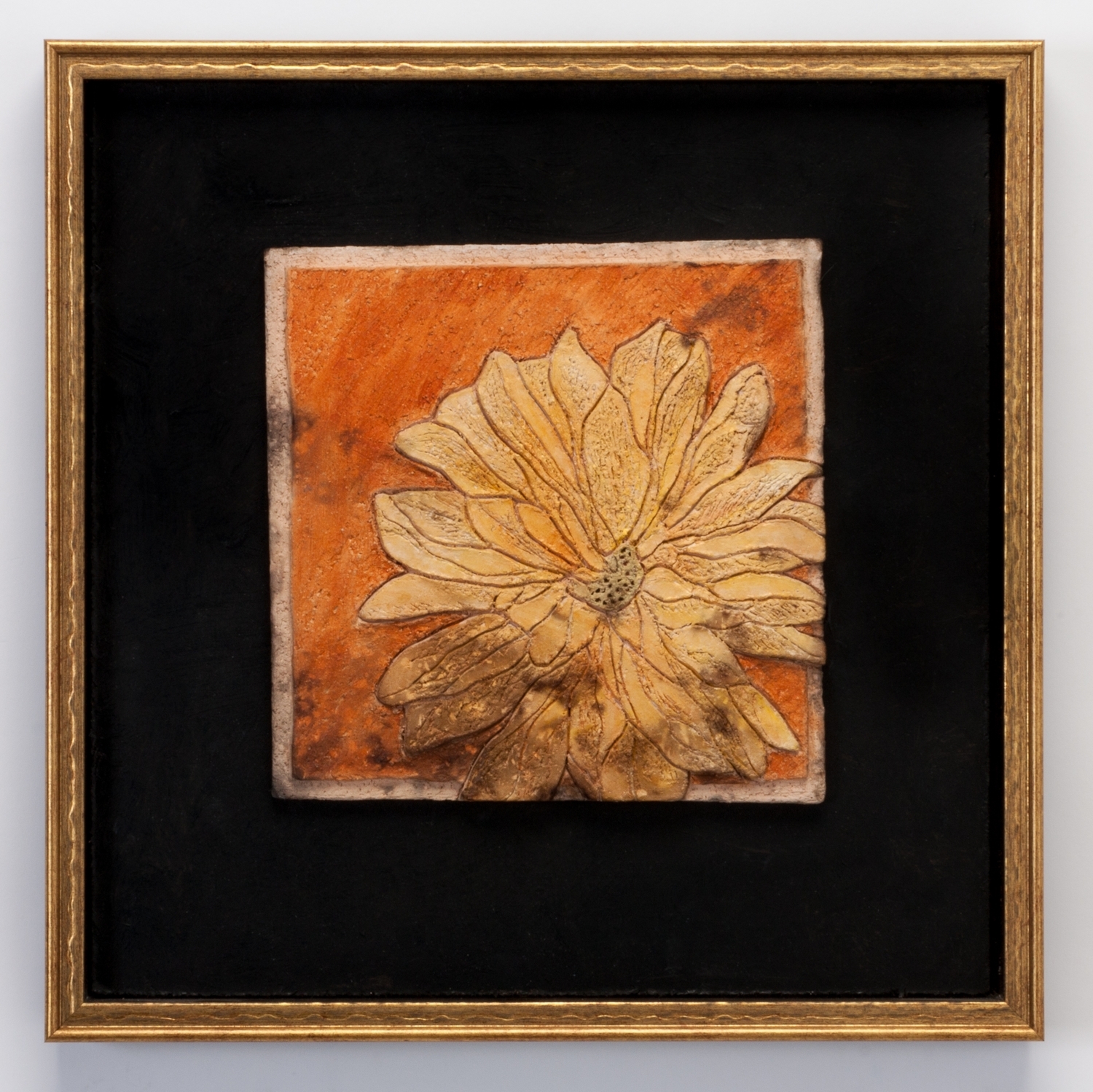 Dahlia Tile