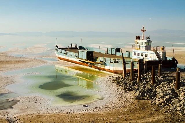 Pedram Yazdani, Sand , 2015, Iran