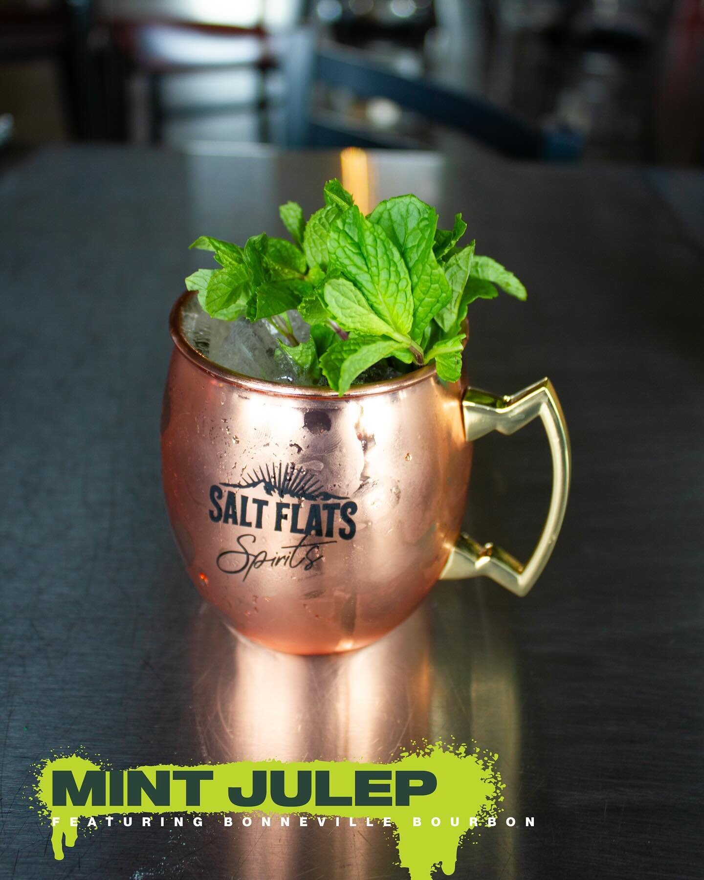 Looking for the perfect Spring cocktail? Try this super easy and refreshing Mint Julep featuring our  Bonneville Bourbon 🥃 A timeless classic crafted to perfection🍸✨
.
.
.
.
#saltflatsspirits #saltflatsdistillery #yum 
#saltflatsdistilling #drinksa