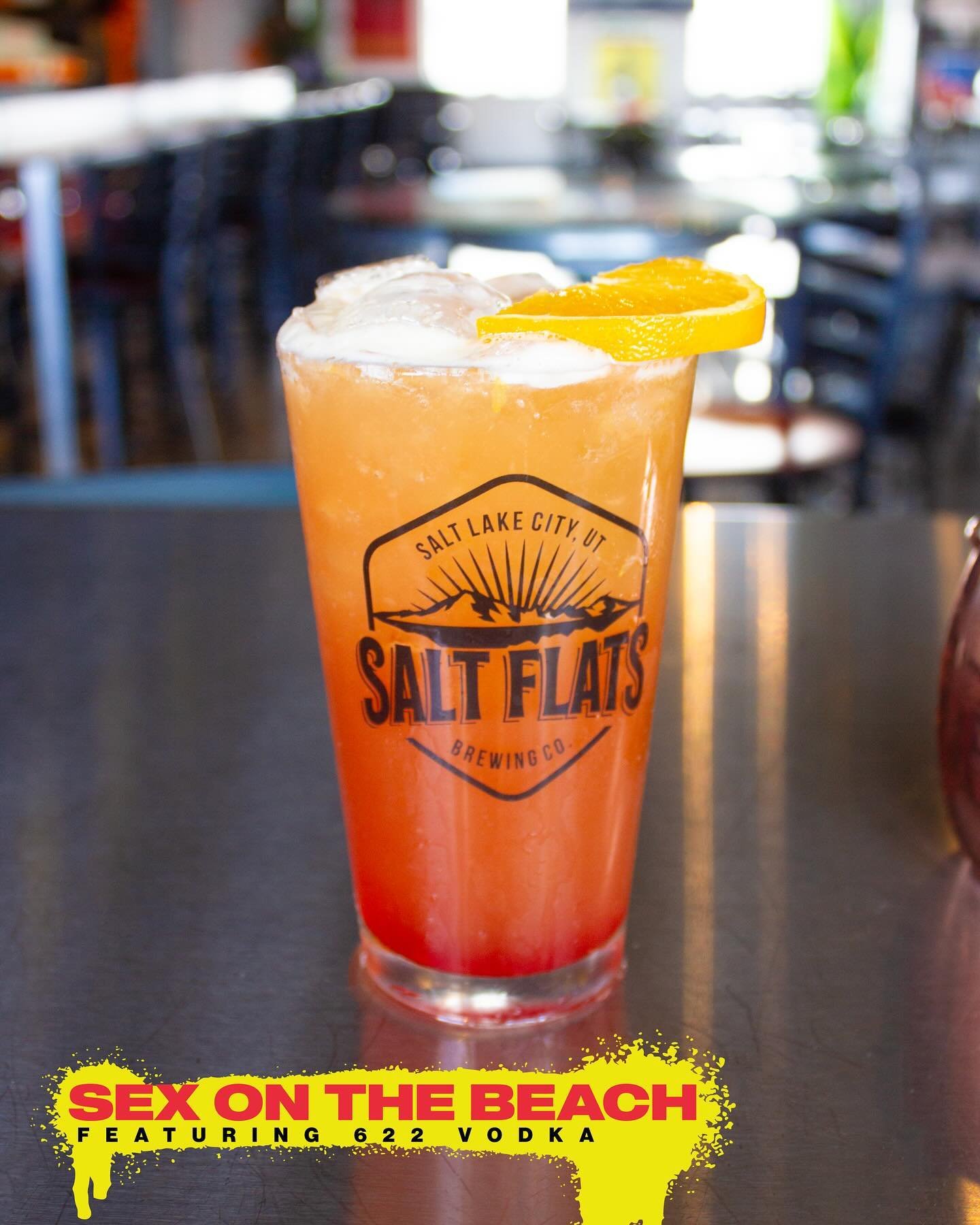 Quench your thirst this weekend with a tropical cocktail that makes you feel like you&rsquo;re at the beach no matter where you are 🏝️
.
.
.
.
.
.
#saltflatsspirits #saltflatsdistillery #yum 
#saltflatsdistilling #drinksaltflats #slc #distillery #co