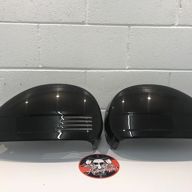 Vespa t5 side panels and mudguard done in our most popular carbon #hydrodipping #carbon #vespa