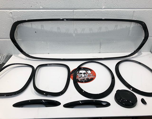 Full de chrome completed on a jcw Mini Cooper for @tobyspencer44. The parts were colour coded to the car, A94- midnight black. For prices contact us, we can offer a removal and refit service if necessary.
