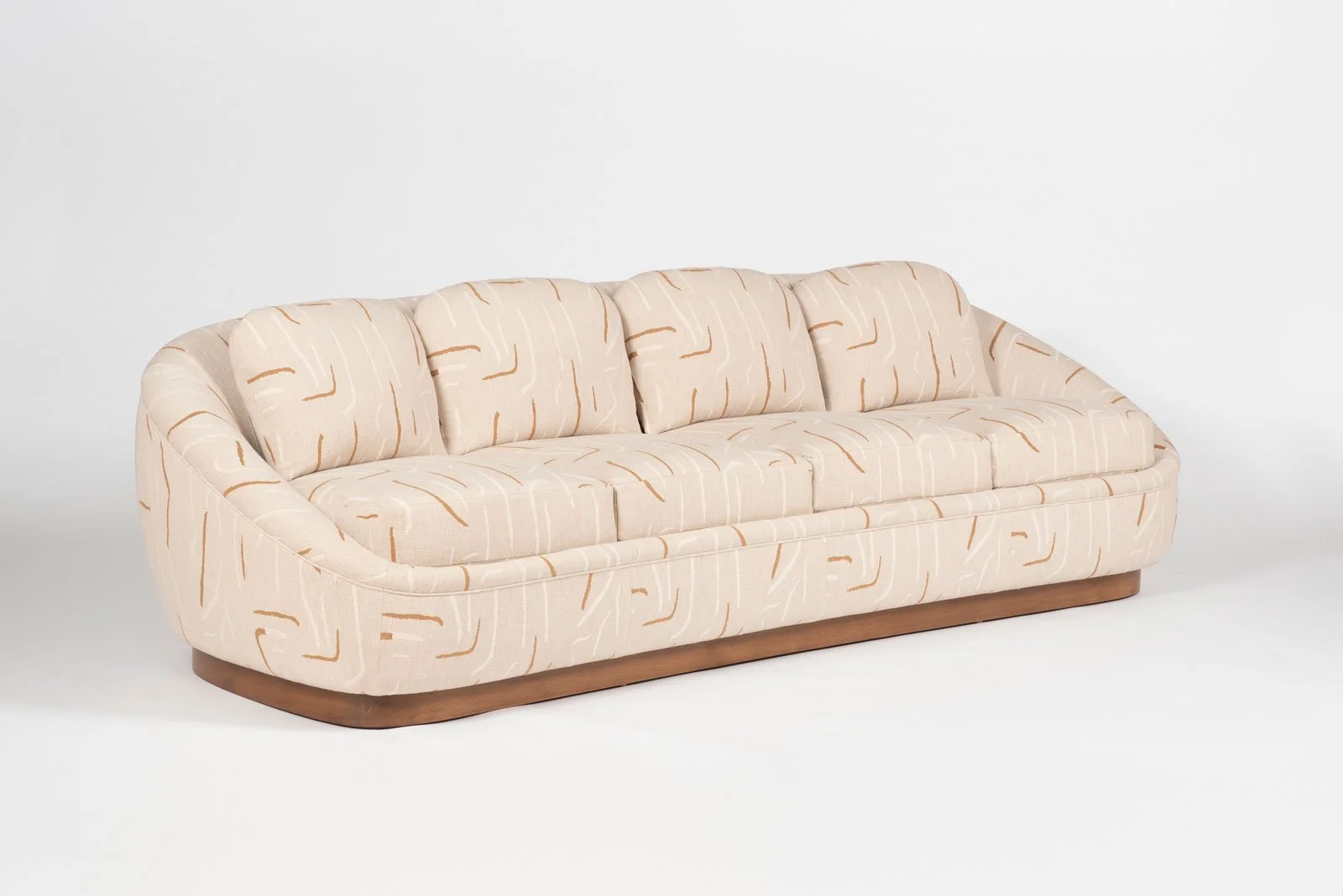 2025_casablanca_sofa_1-30-12@2x..jpg