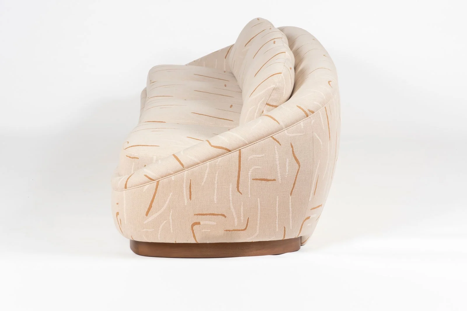 2025_casablanca_sofa_1-30-27@2x..jpg