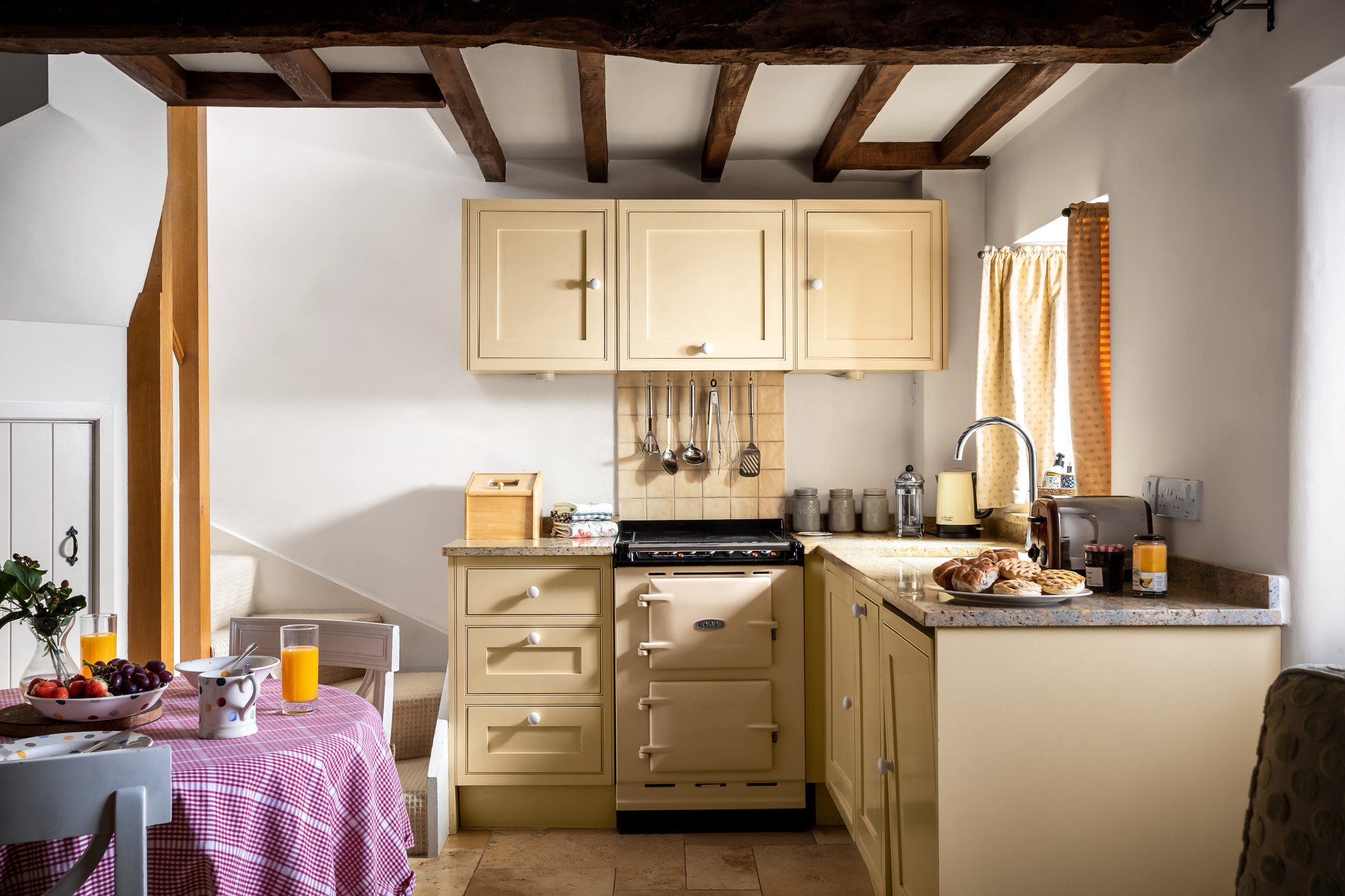 20 - Cotswold, Cottage, Gloucestershire, Kitchen, Photographer.jpg