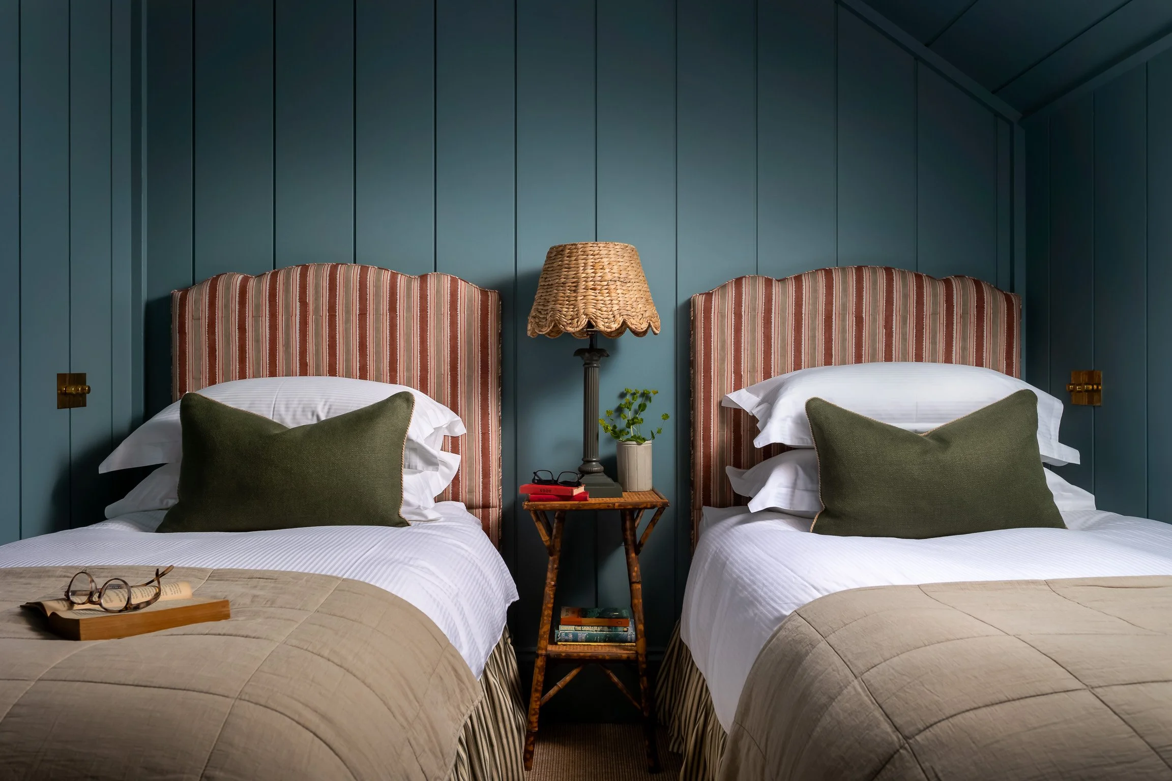 2 - Bath, Bed, Bed and Breakfast, Photographer.jpg