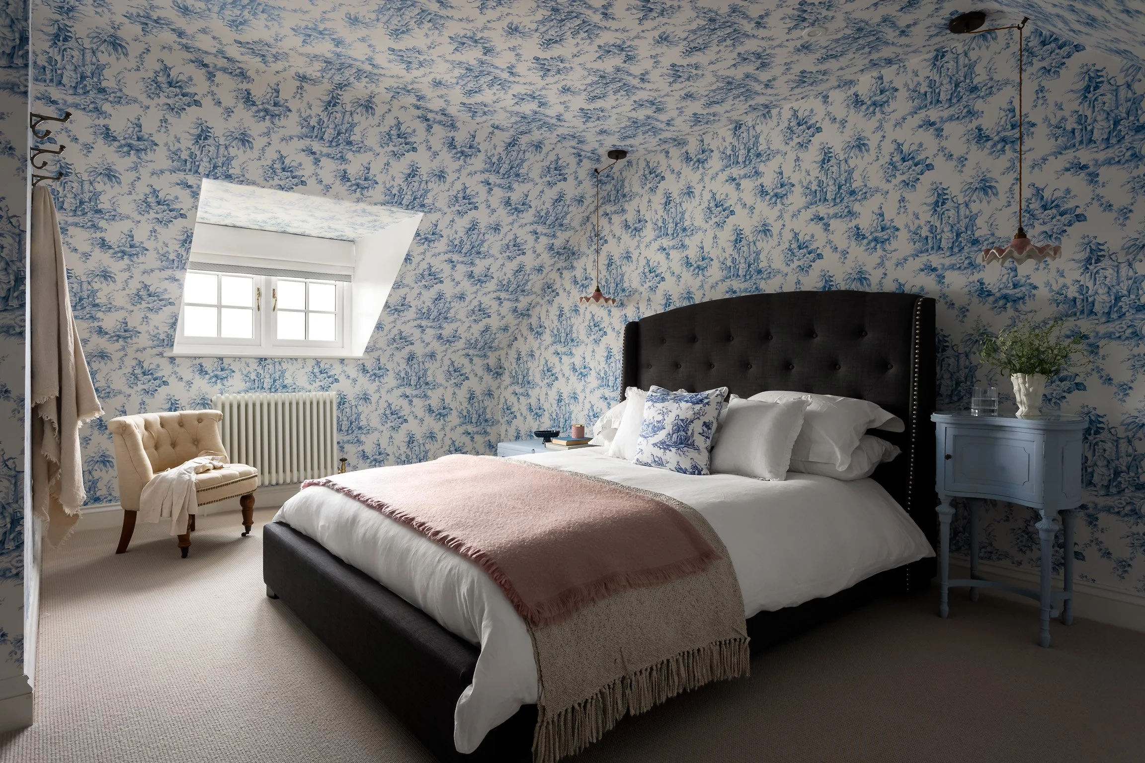 12 - Bed, Bed and Breakfast, Berkshire, Photographer.jpg